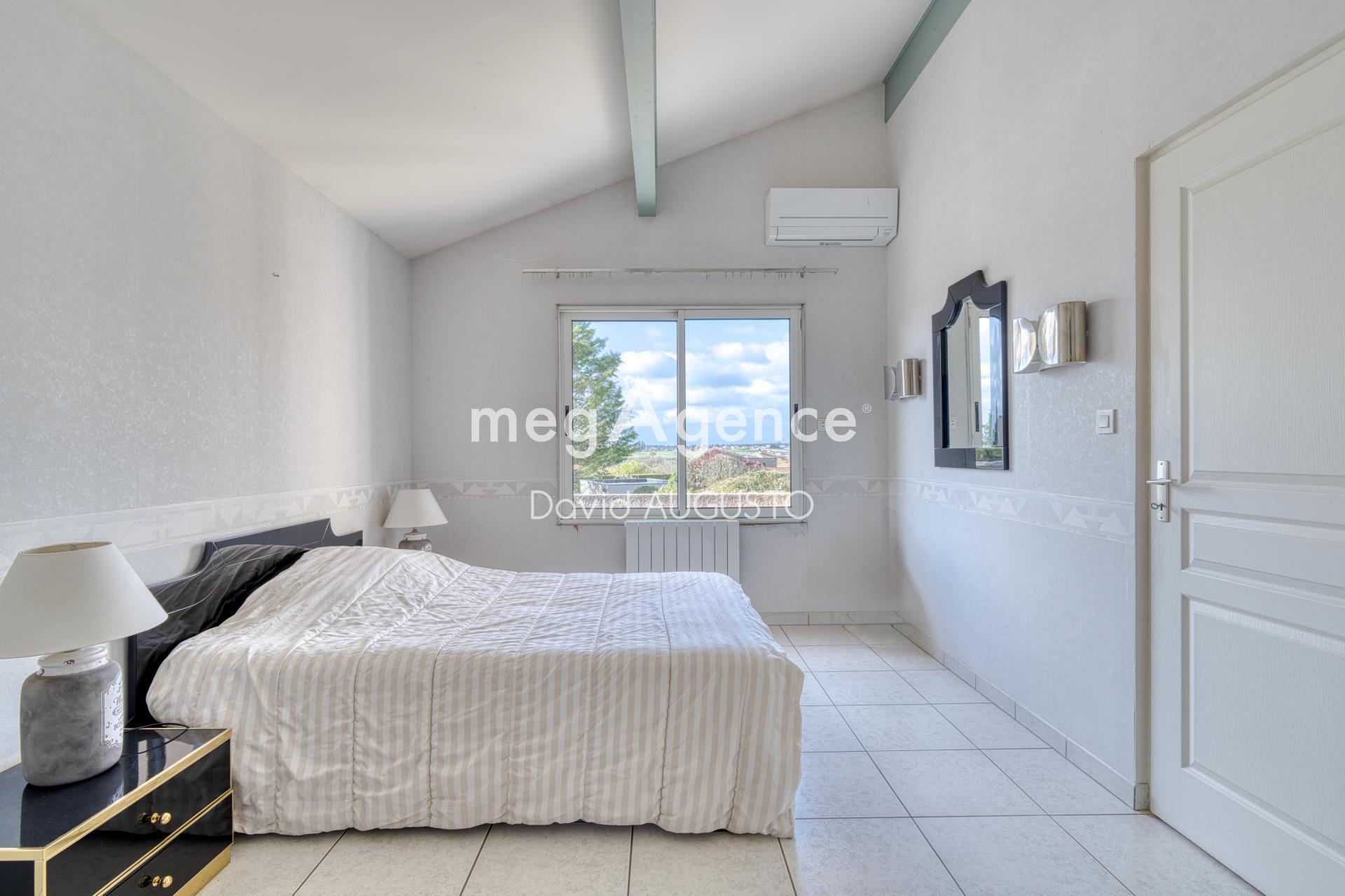 Miniature photo - 8 / 12