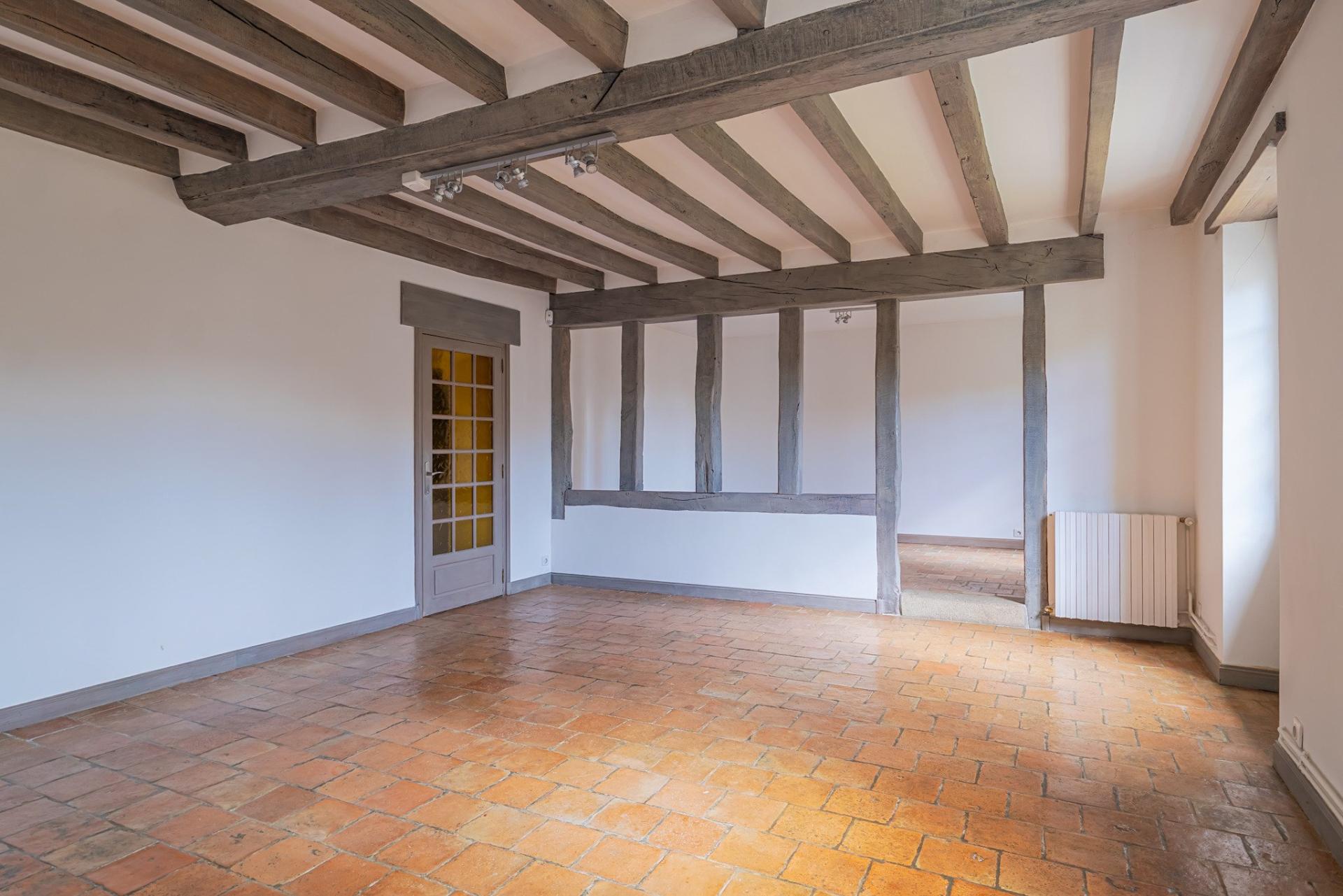 Miniature photo - 2 / 20