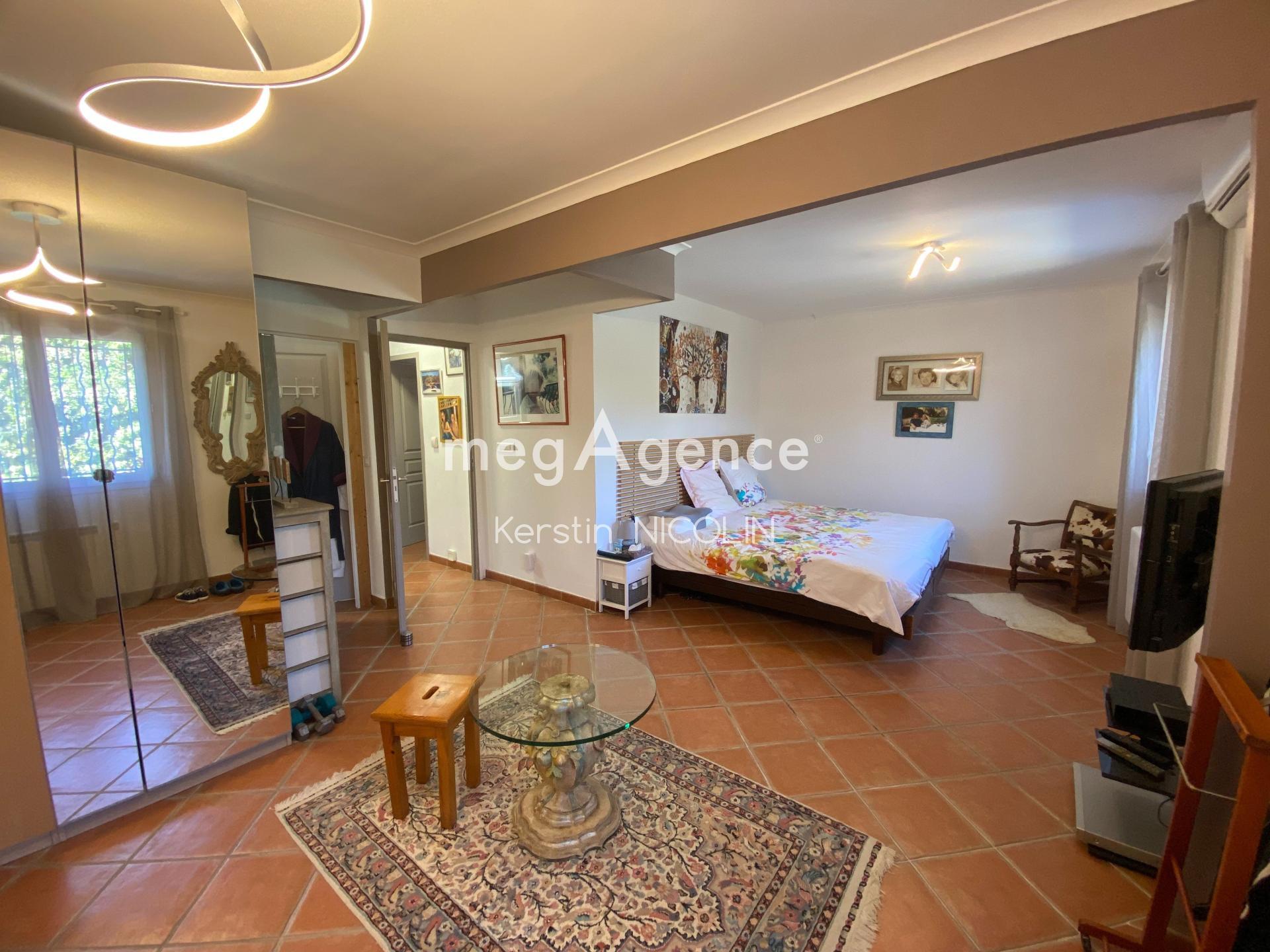 Miniature photo - 9 / 10