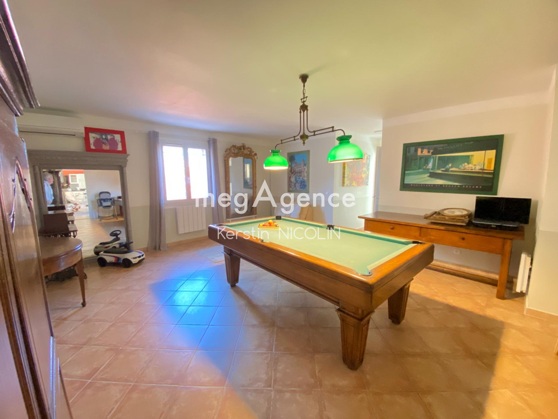 Miniature photo - 8 / 10