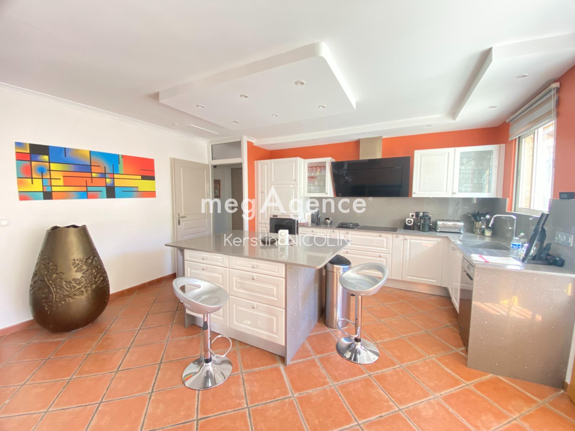 Miniature photo - 6 / 10