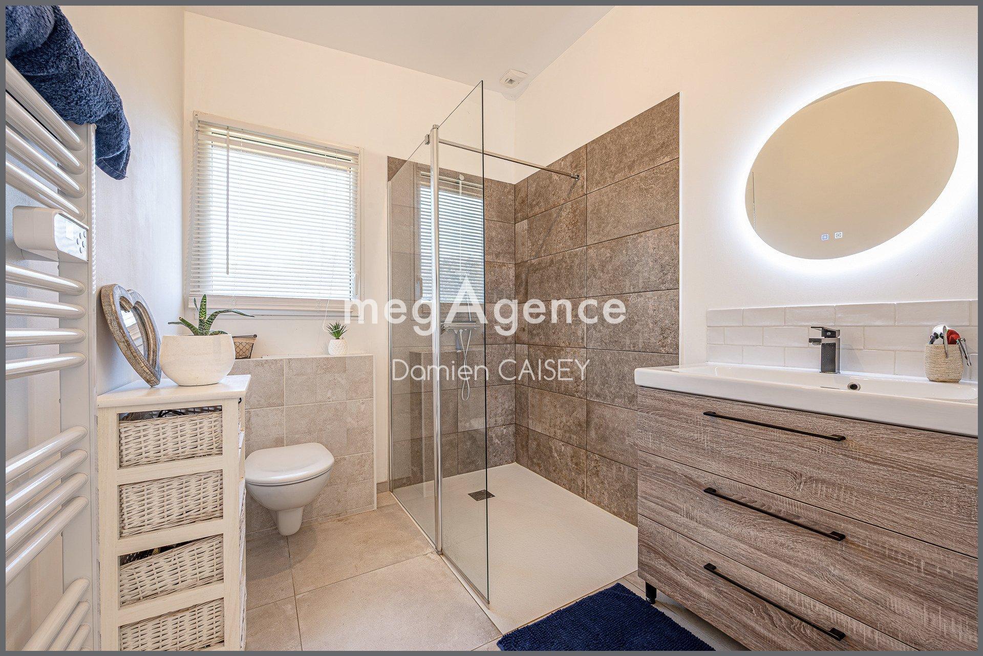 Miniature photo - 12 / 20