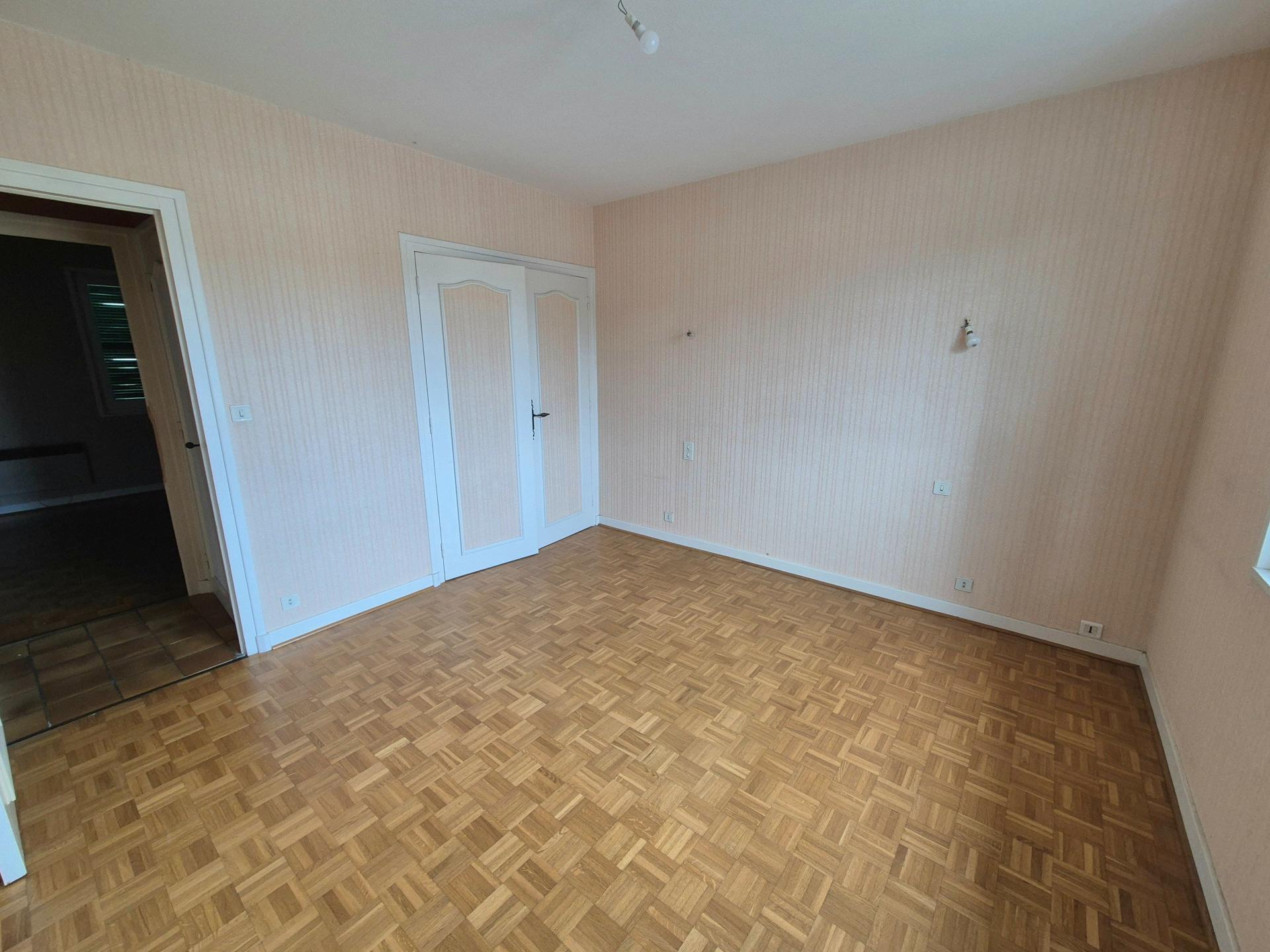 Miniature photo - 10 / 20