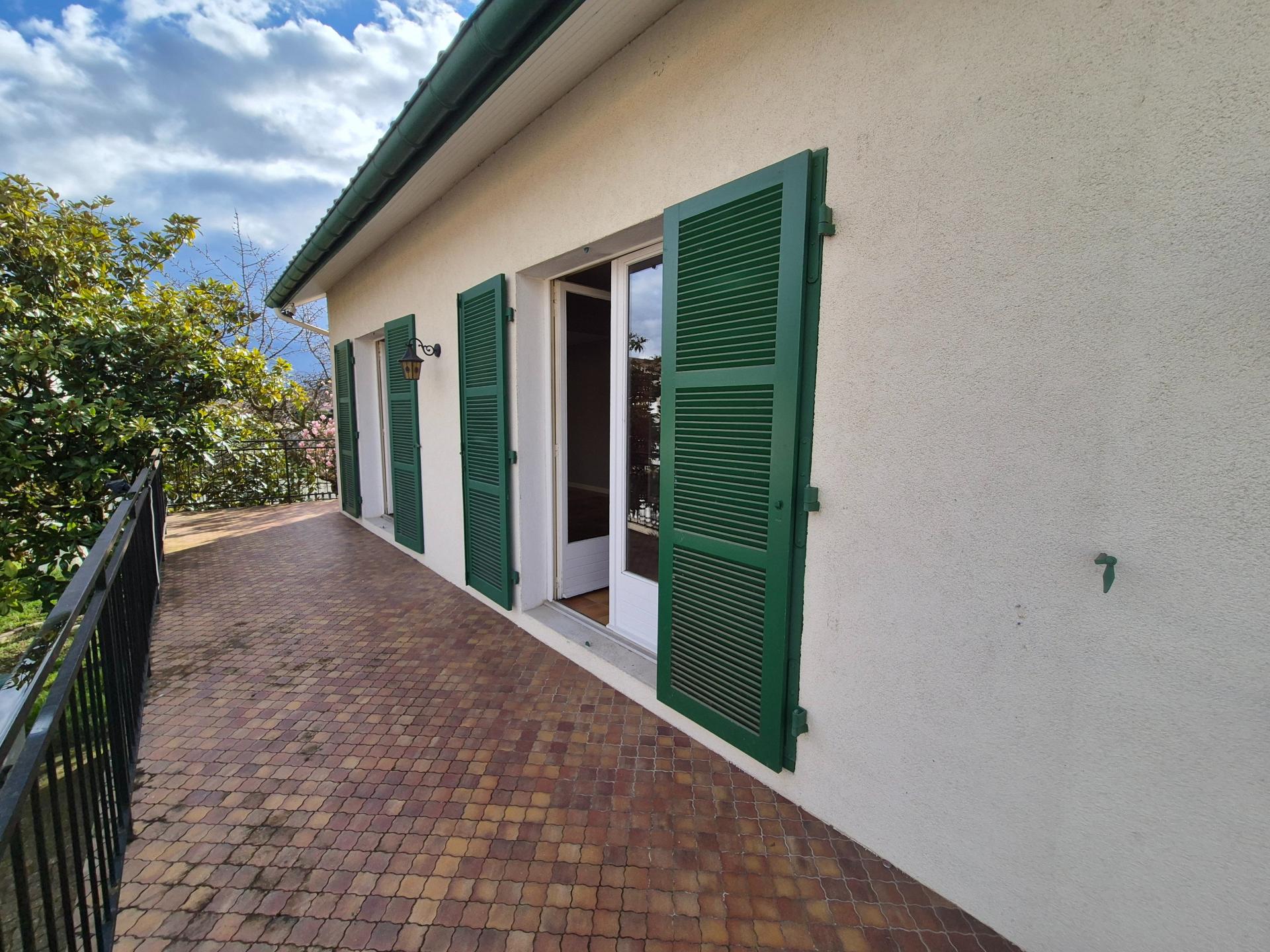 Miniature photo - 20 / 20