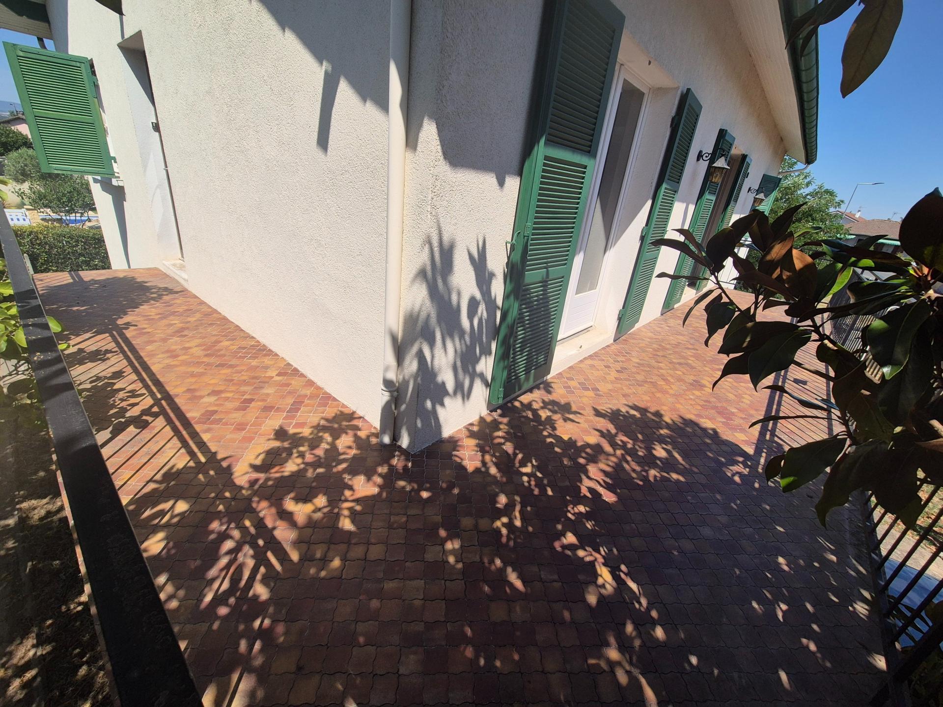 Miniature photo - 7 / 19