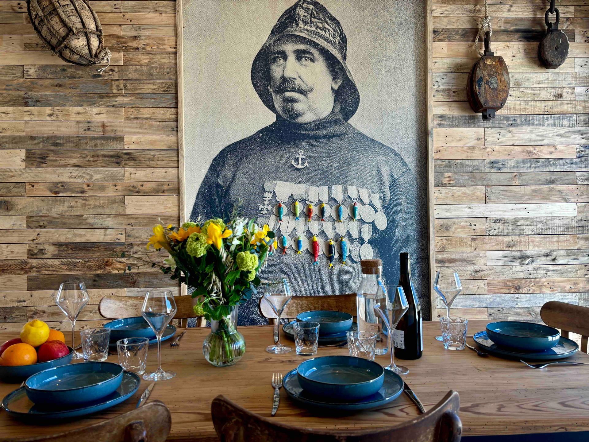 Miniature photo - 8 / 16