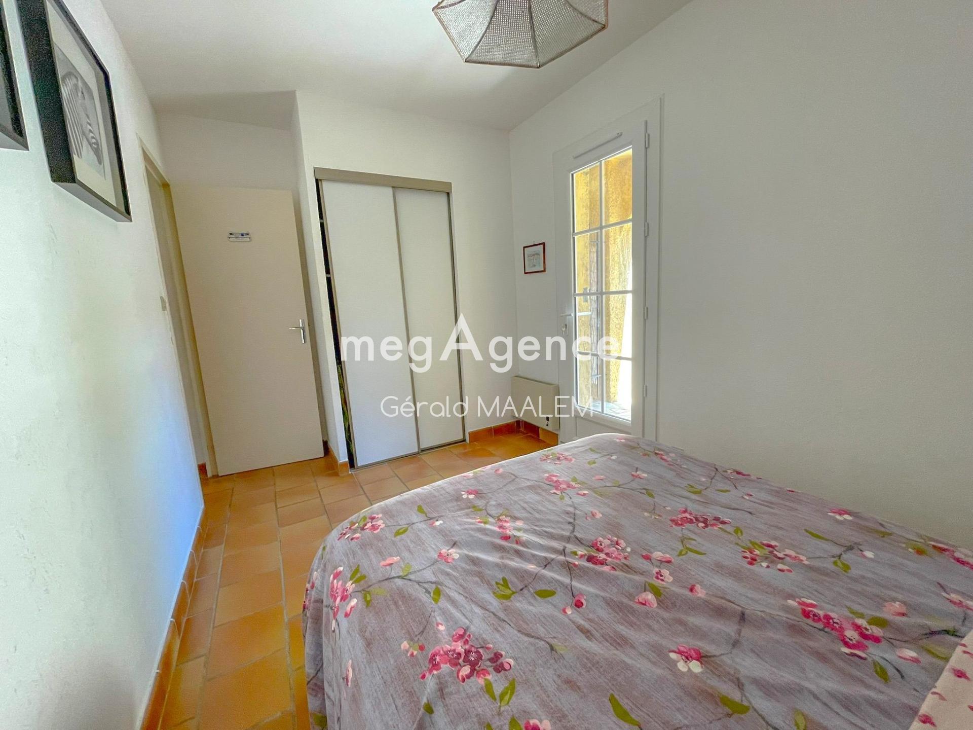 Miniature photo - 5 / 10