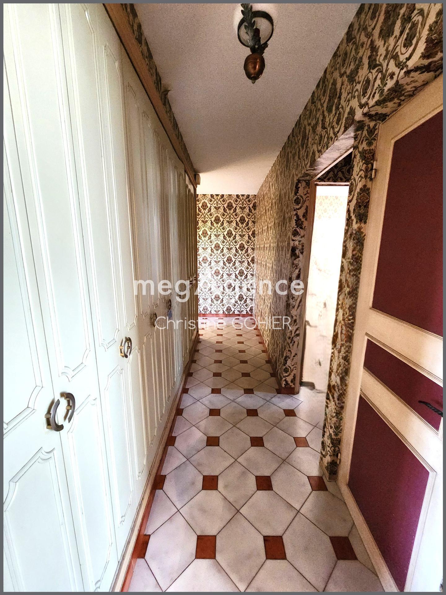 Miniature photo - 8 / 10