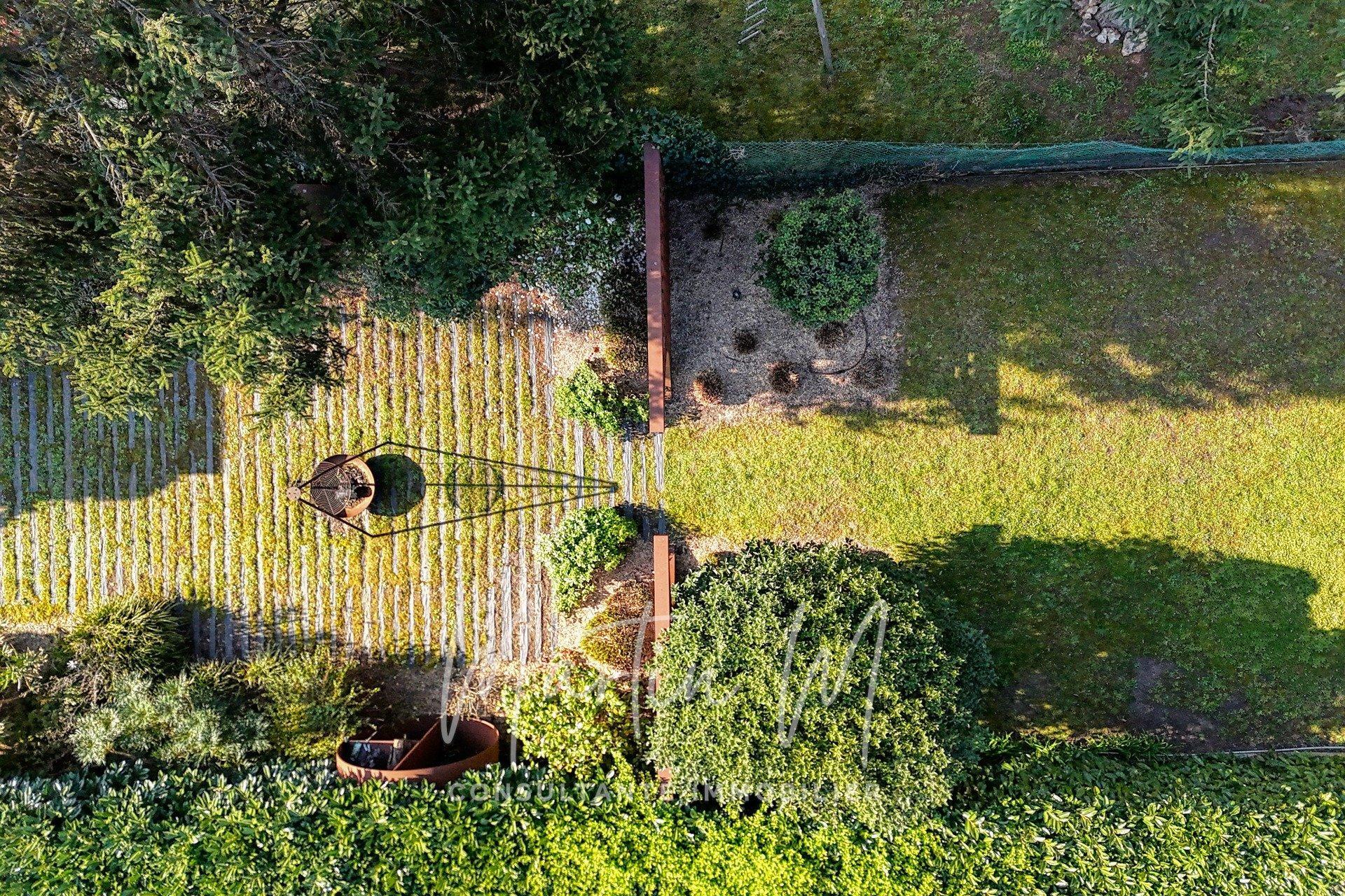 Miniature photo - 18 / 20