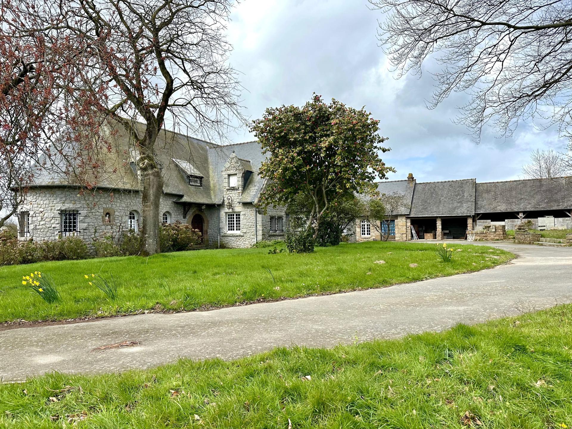 Miniature photo - 2 / 17