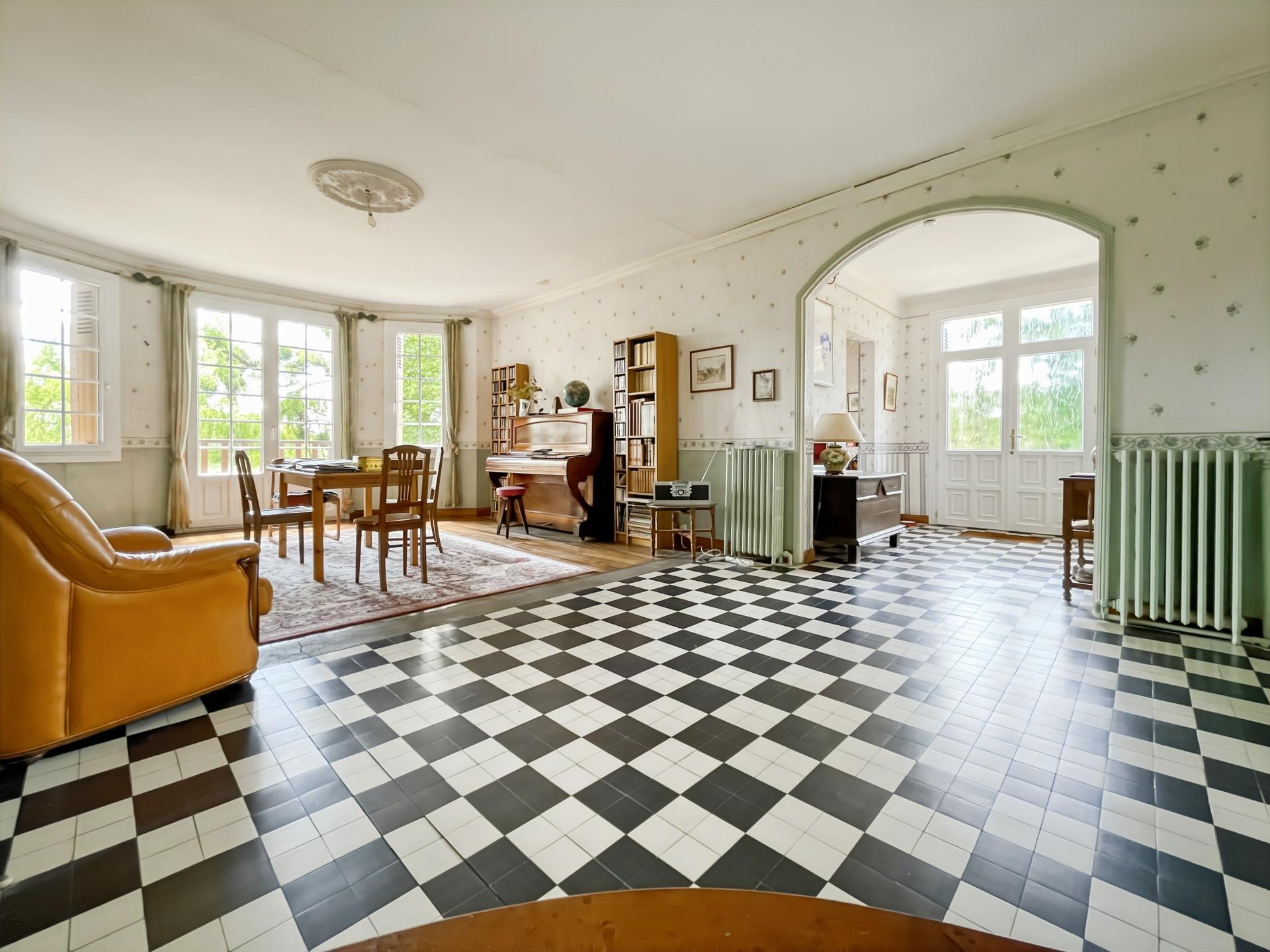 Miniature photo - 5 / 10