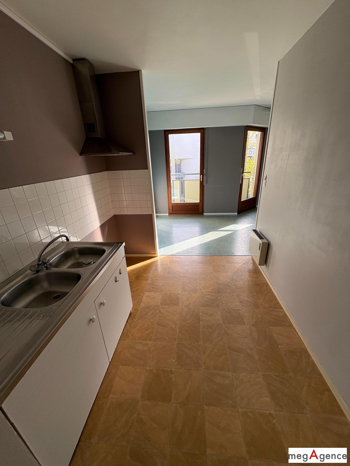 Miniature photo - 6 / 9