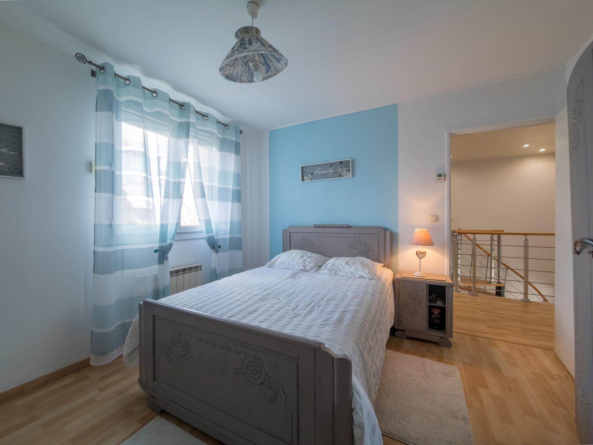 Miniature photo - 12 / 18