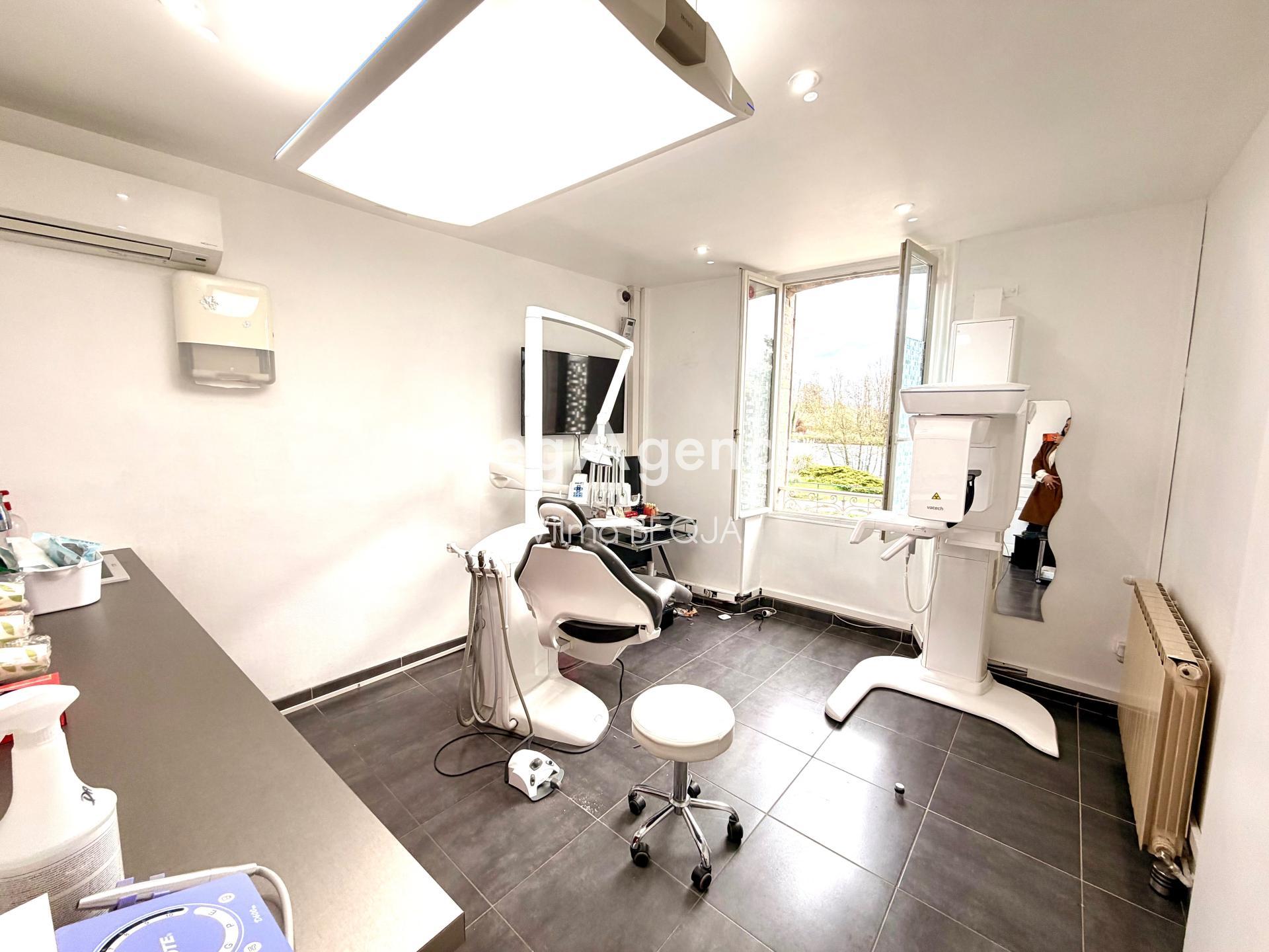 Miniature photo - 2 / 14