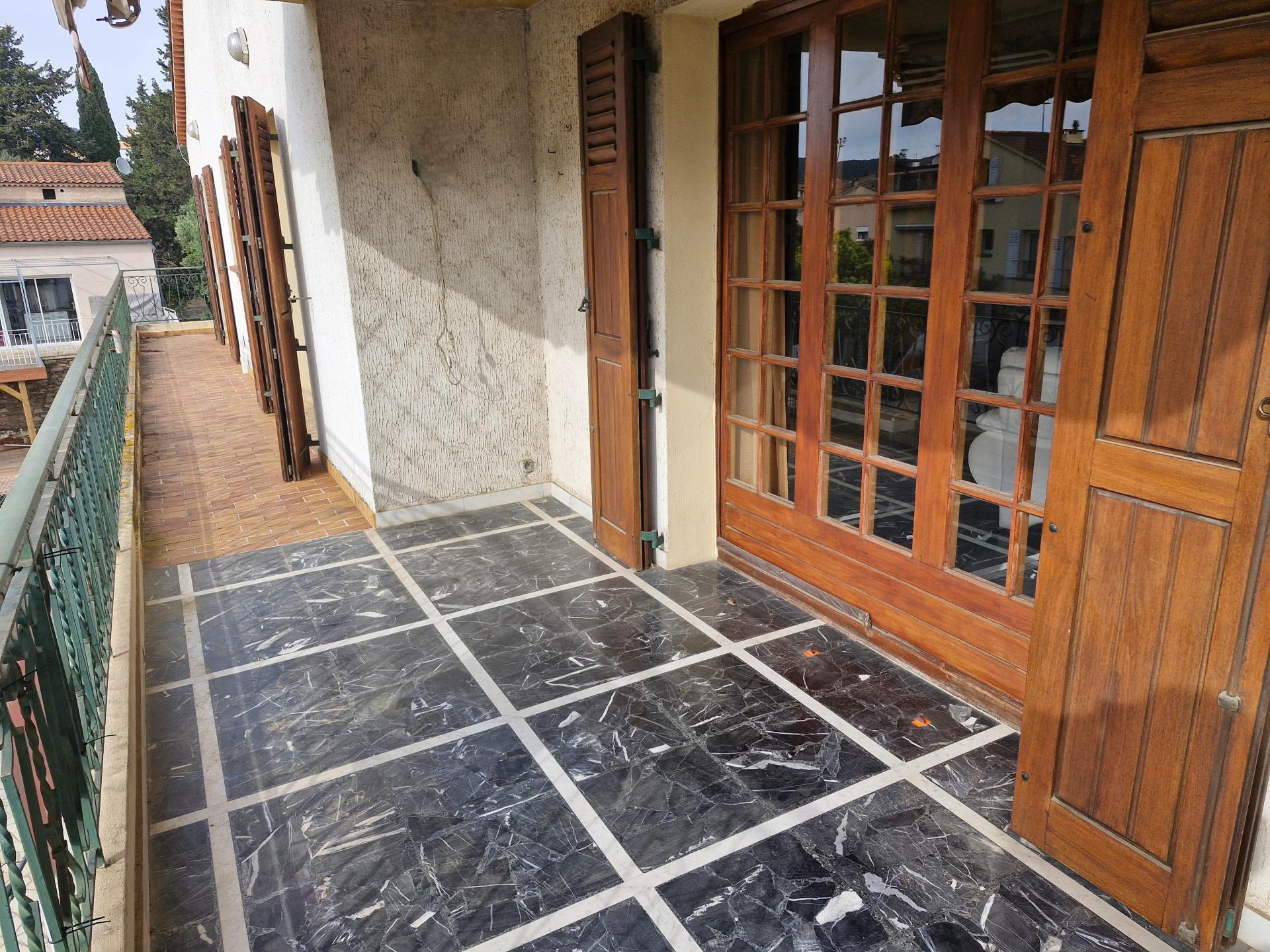 Miniature photo - 7 / 10