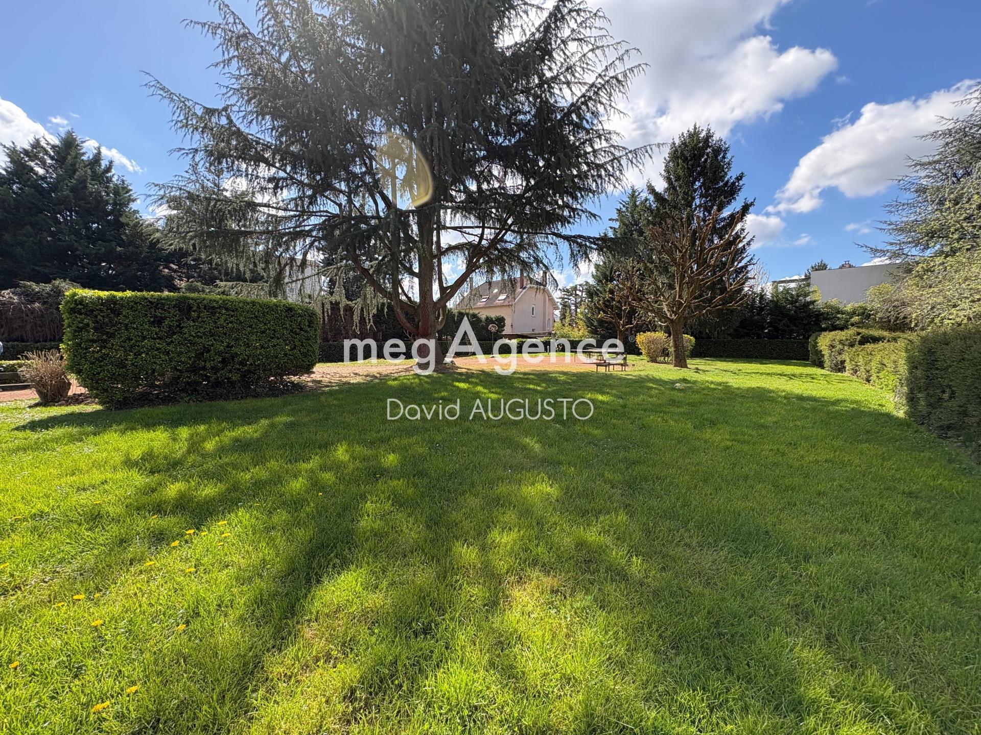 Miniature photo - 12 / 12