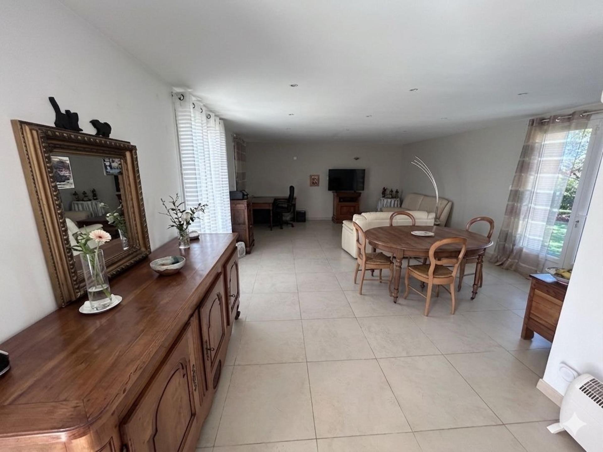 Miniature photo - 5 / 10