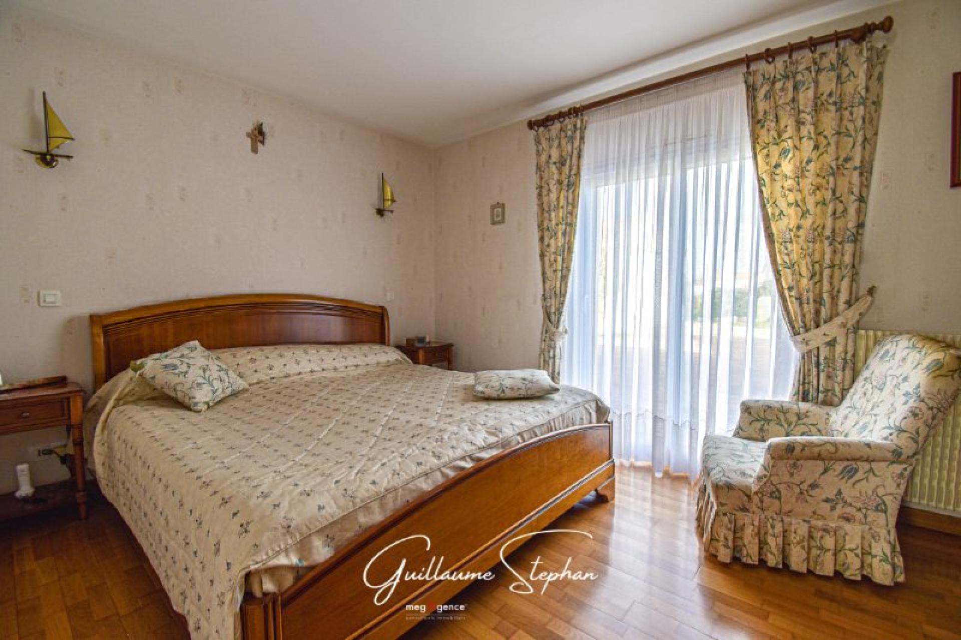 Miniature photo - 8 / 11