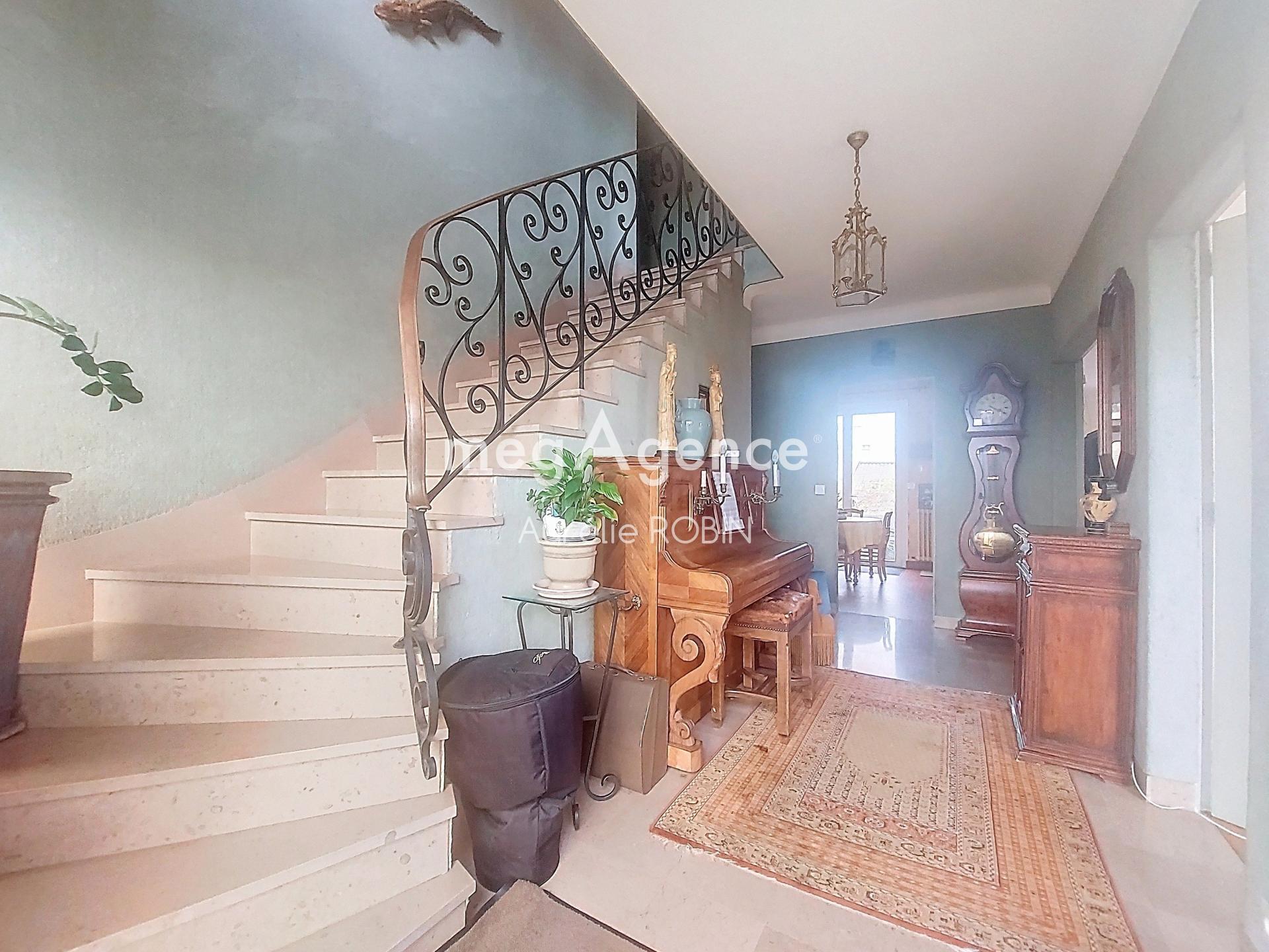 Miniature photo - 2 / 15