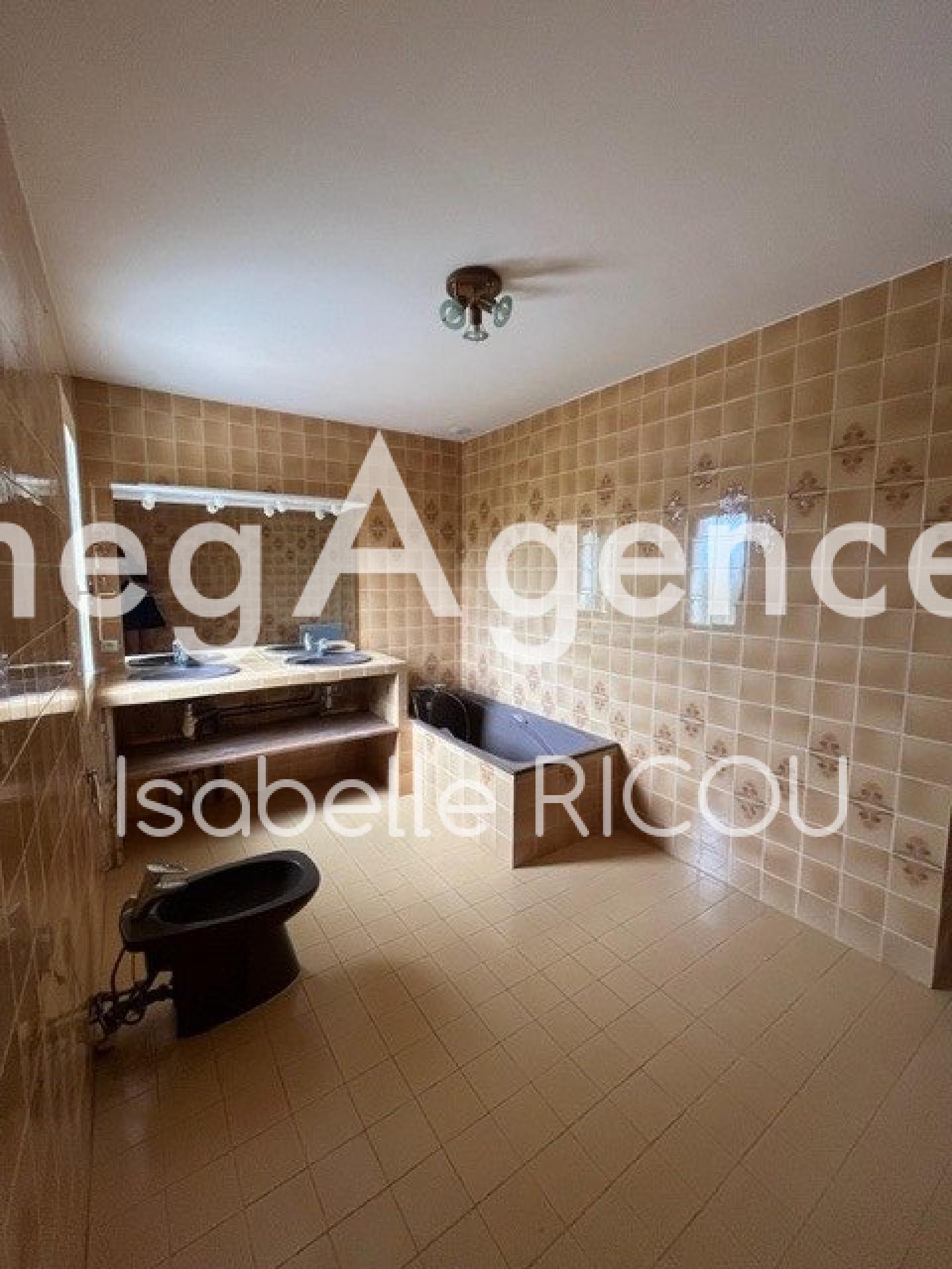 Miniature photo - 12 / 18