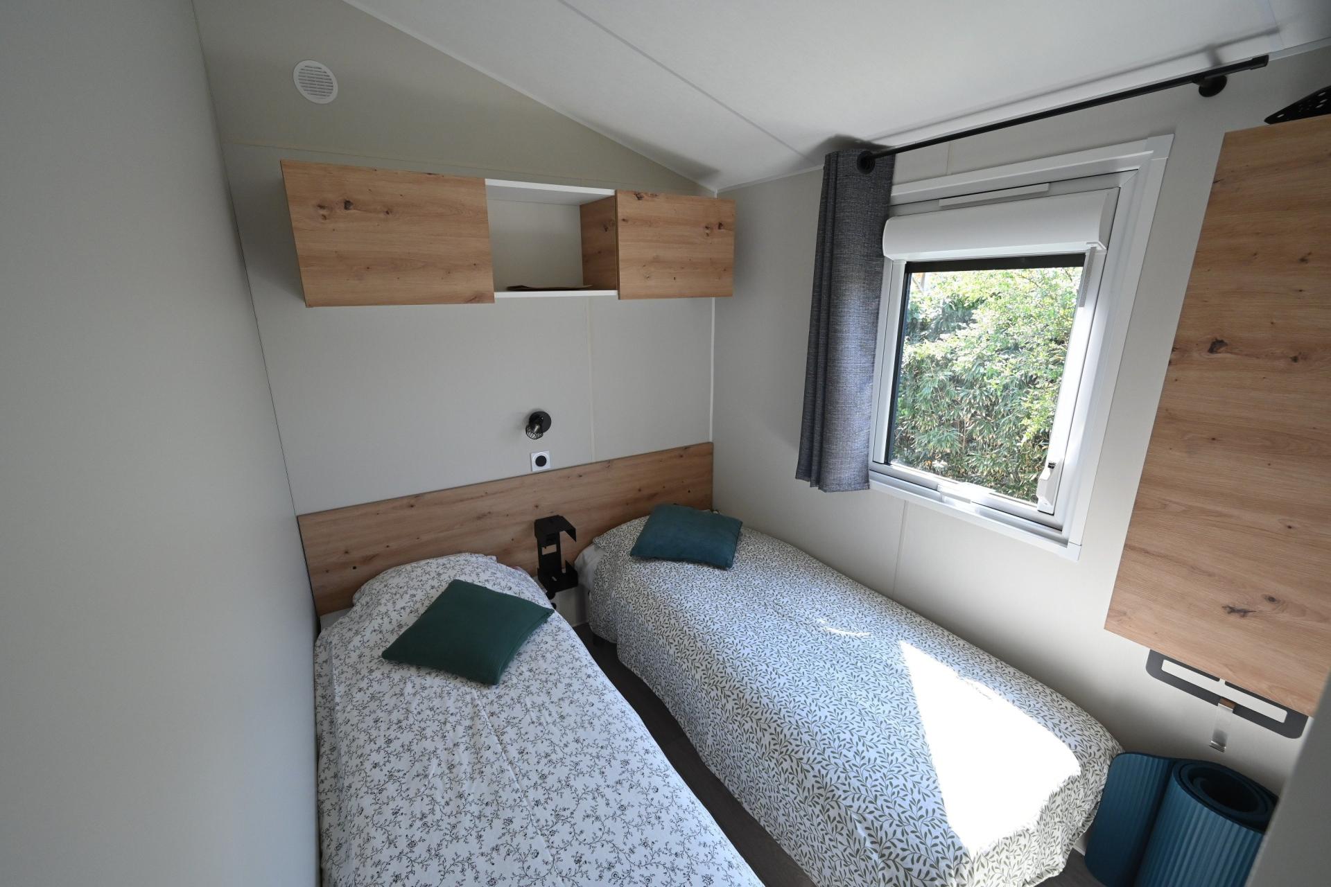 Miniature photo - 9 / 12