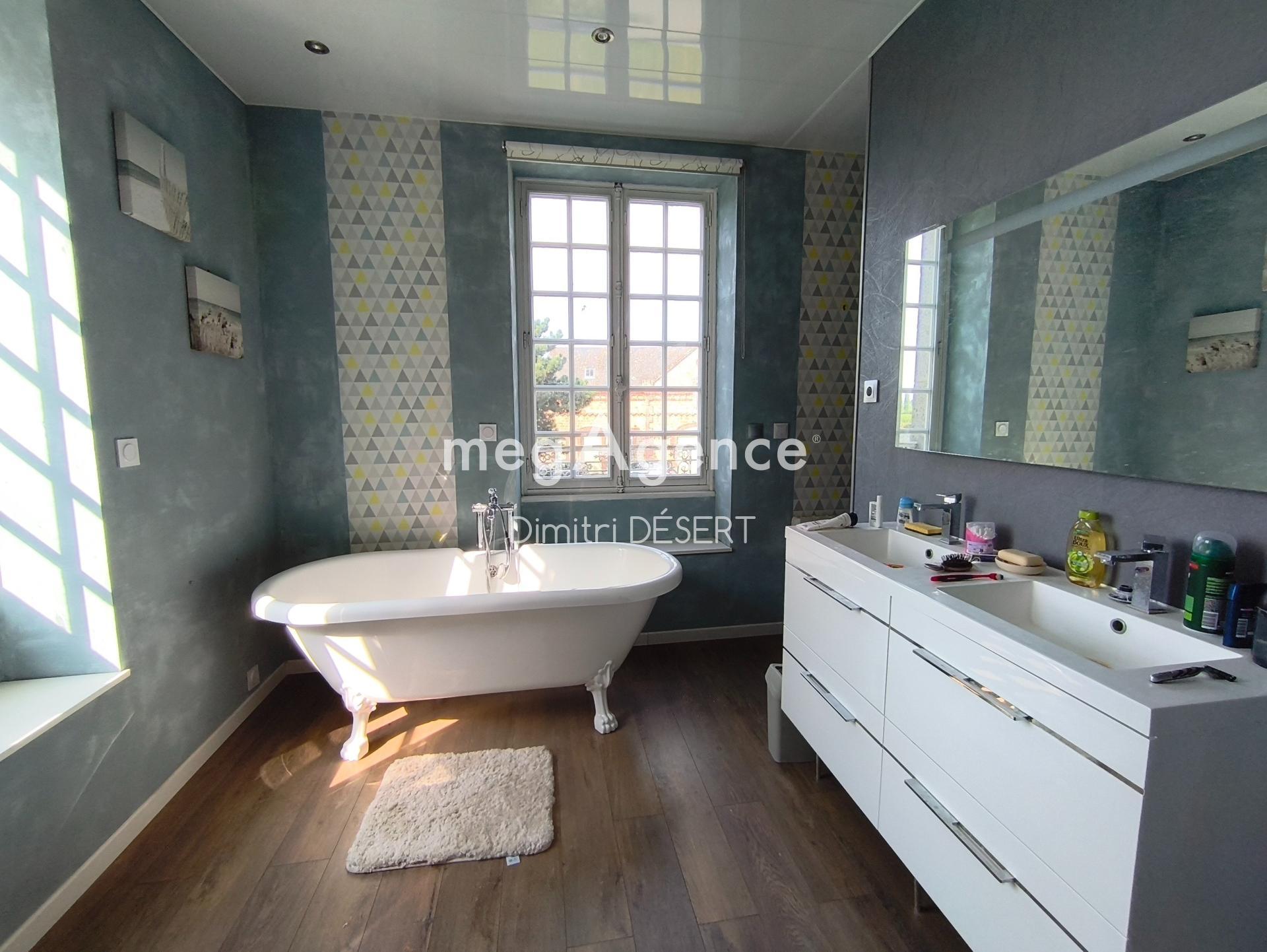 Miniature photo - 8 / 16