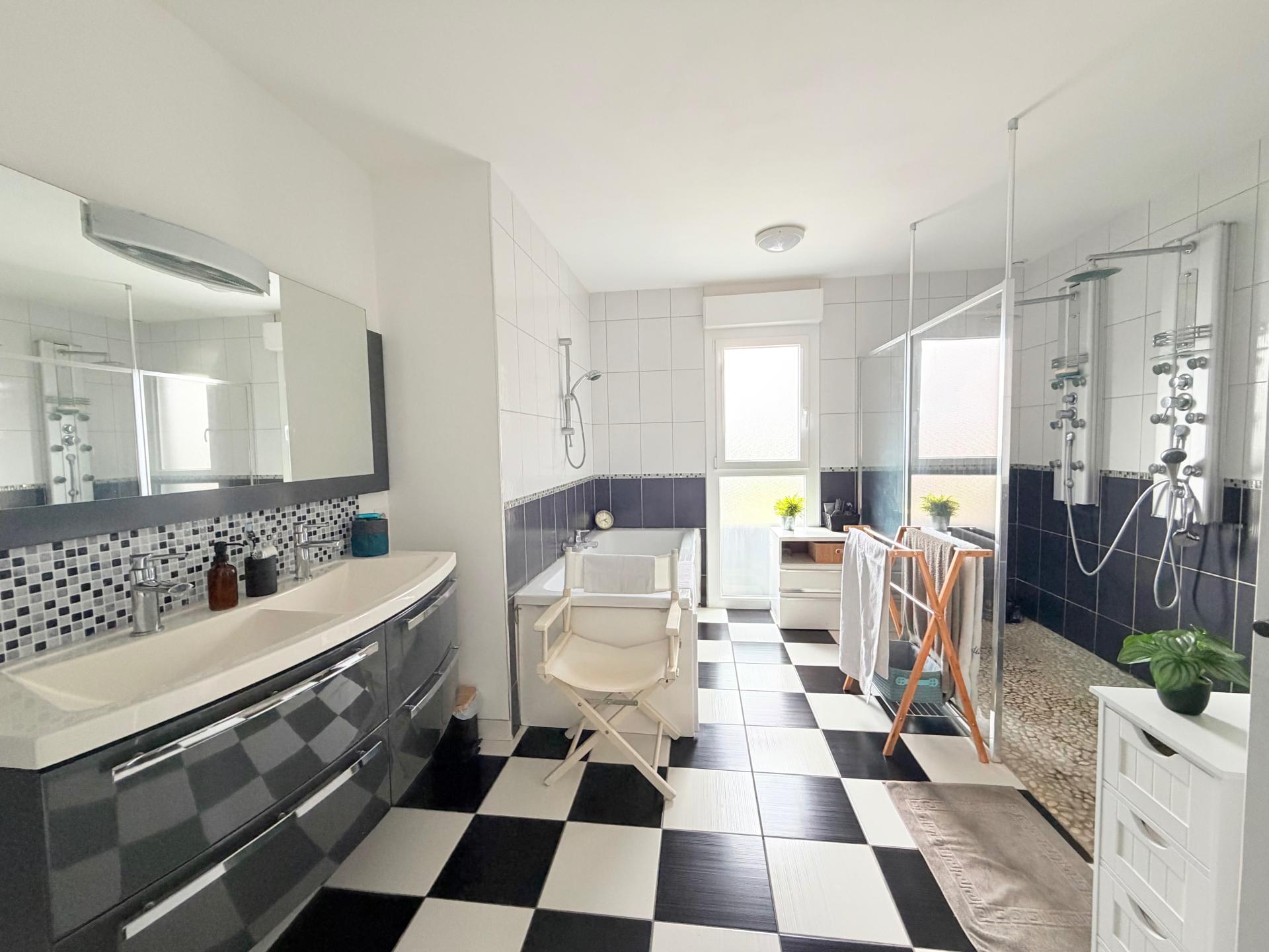 Miniature photo - 7 / 11