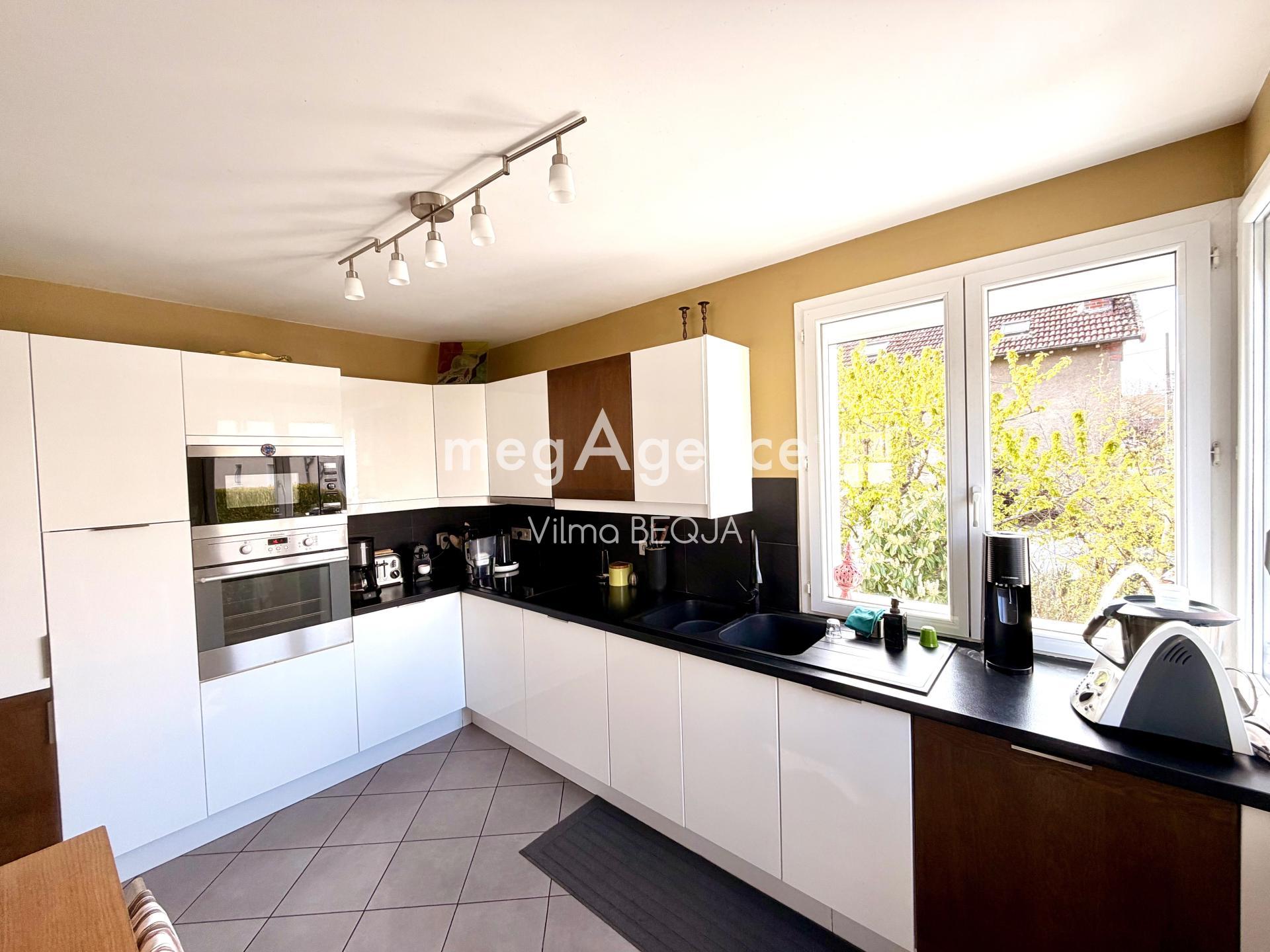 Miniature photo - 2 / 20