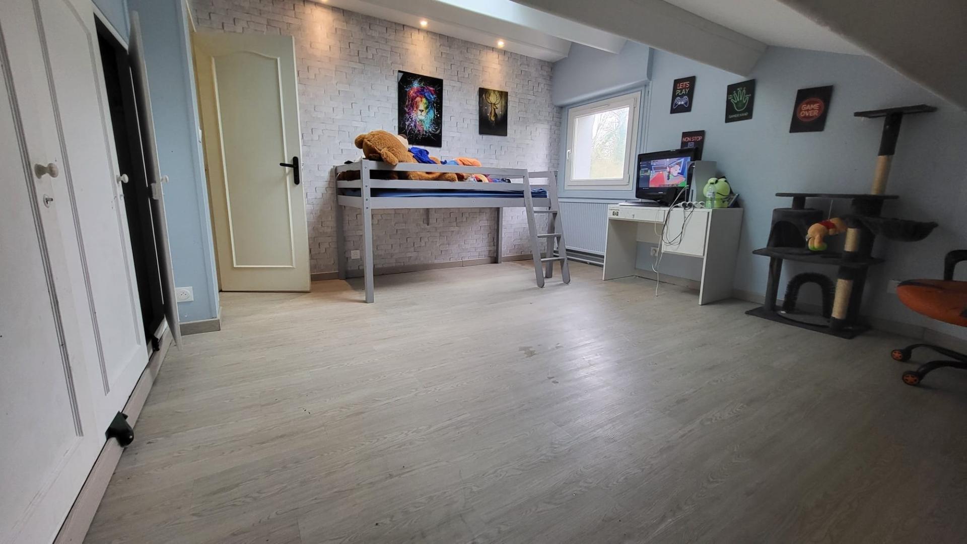 Miniature photo - 12 / 20