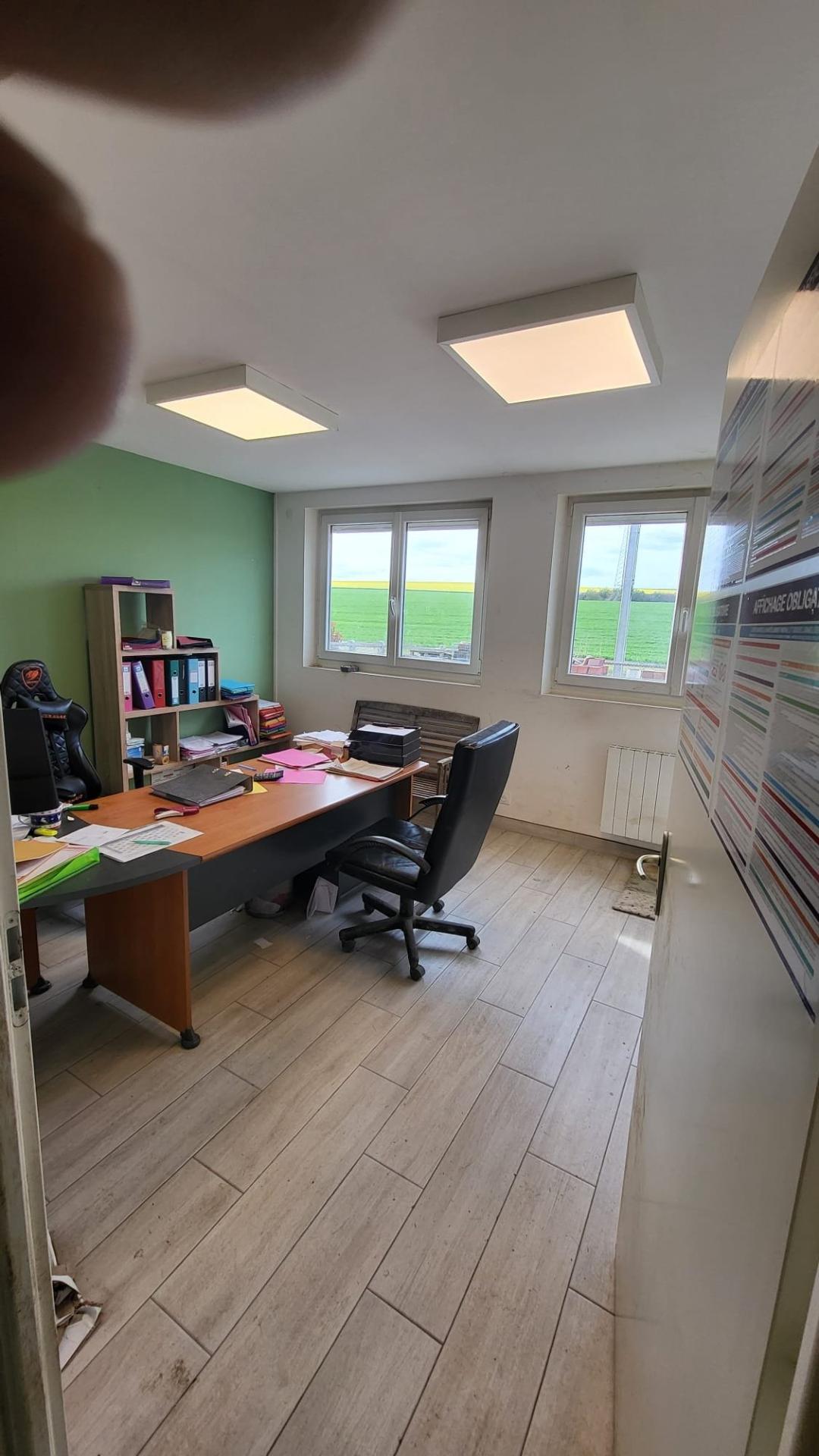 Miniature photo - 19 / 20