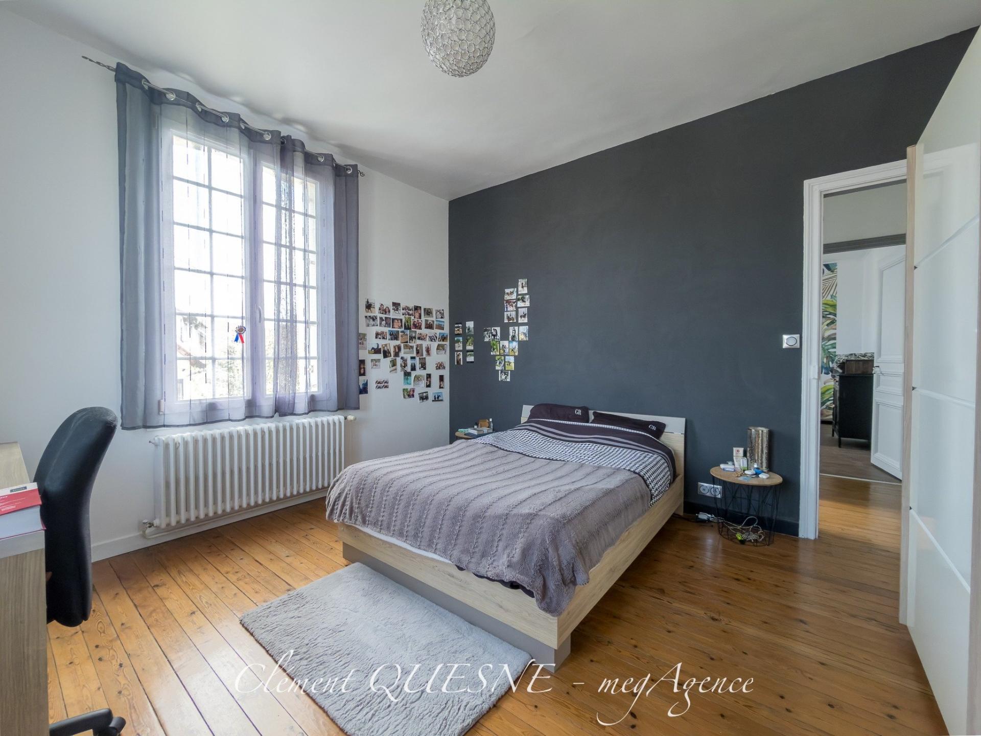 Miniature photo - 12 / 20