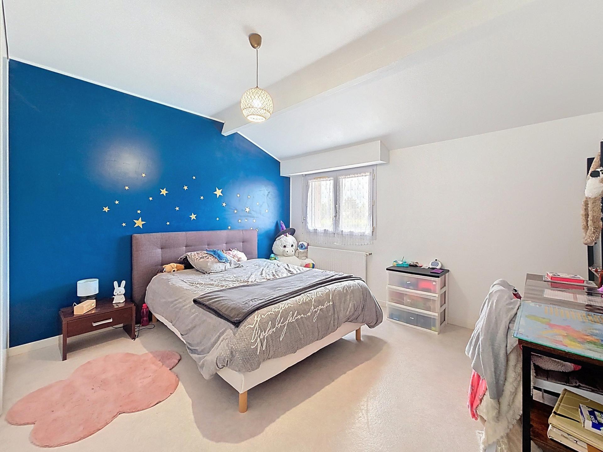 Miniature photo - 9 / 12