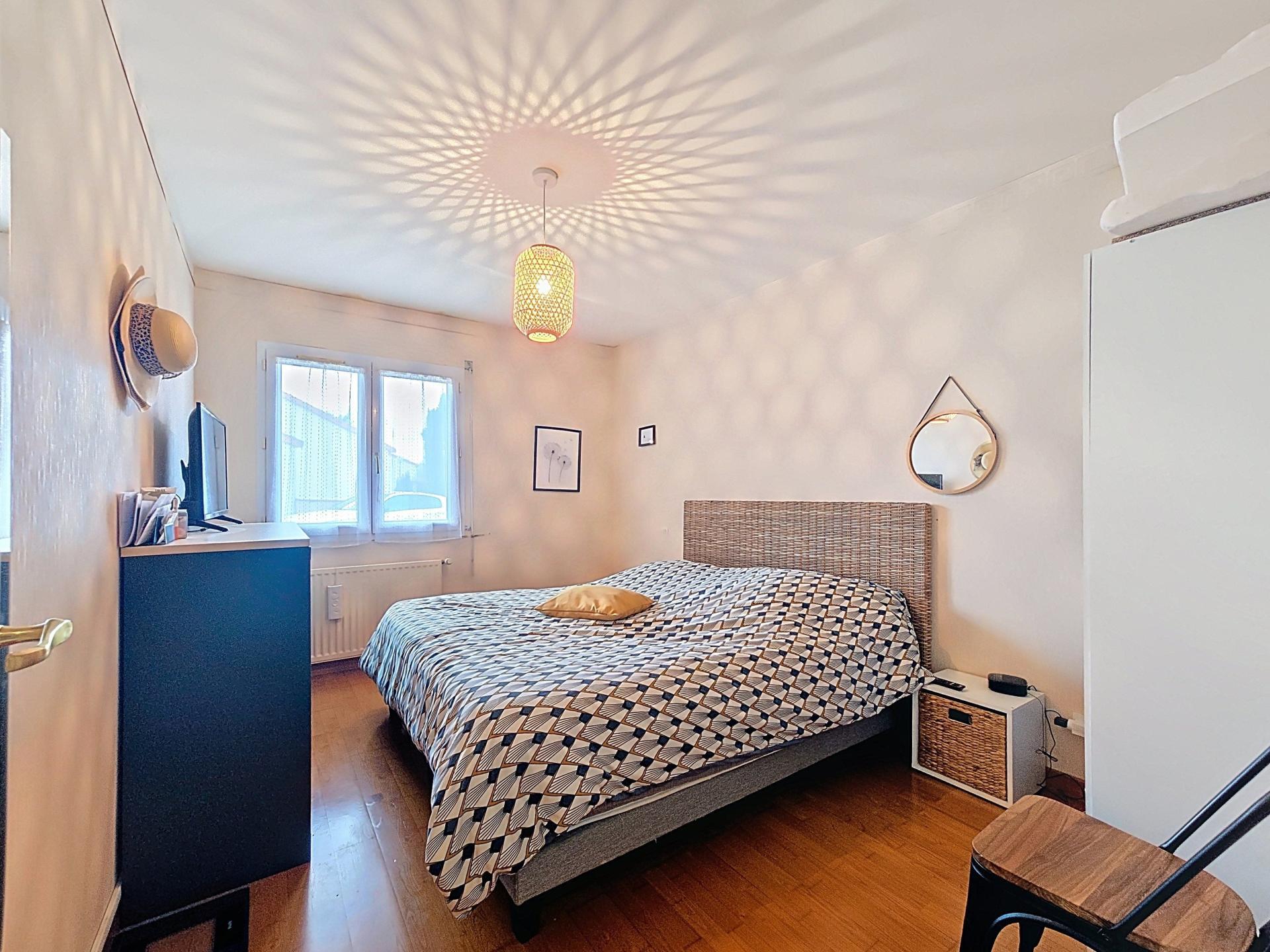 Miniature photo - 7 / 12