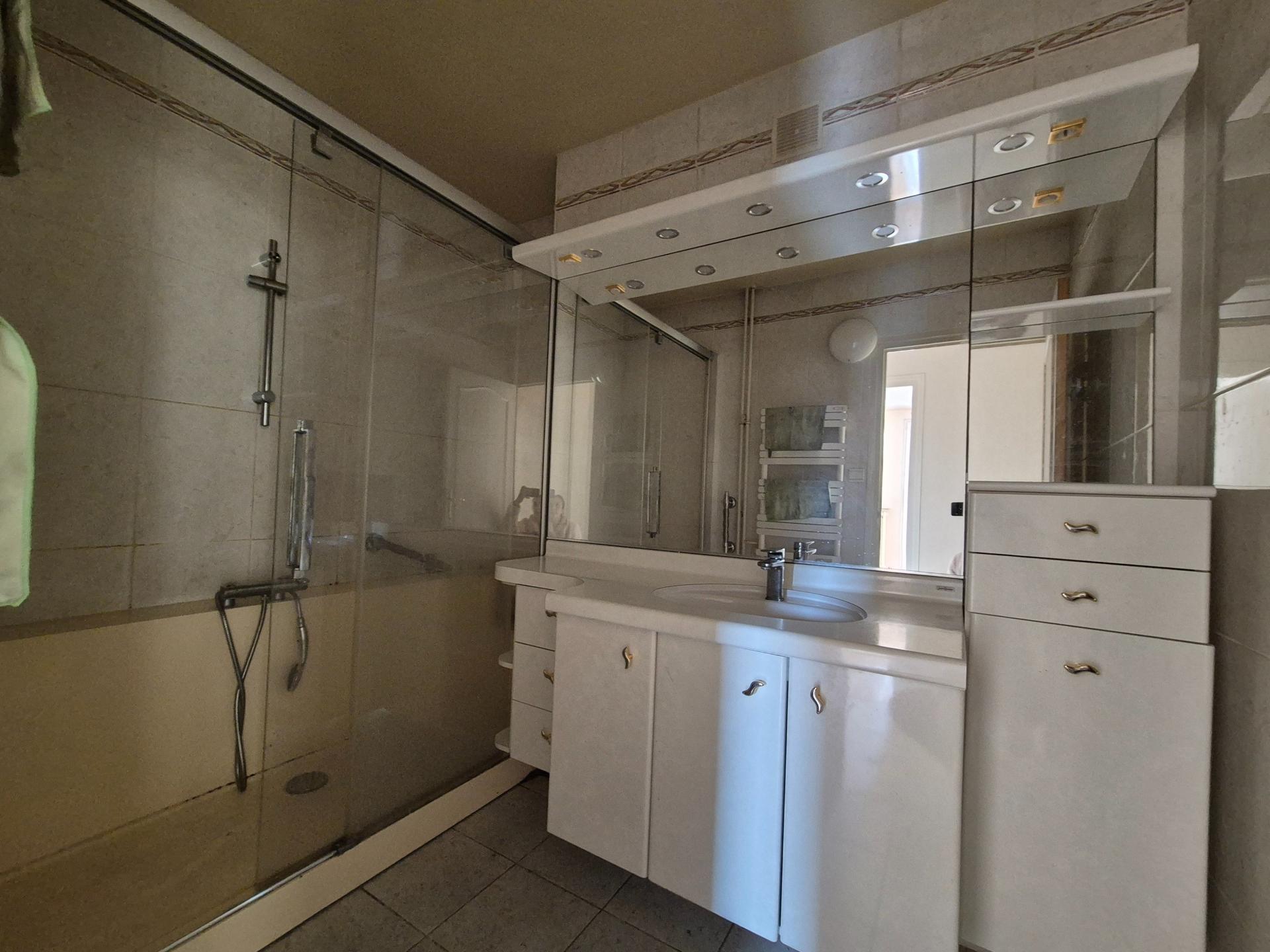 Miniature photo - 8 / 20