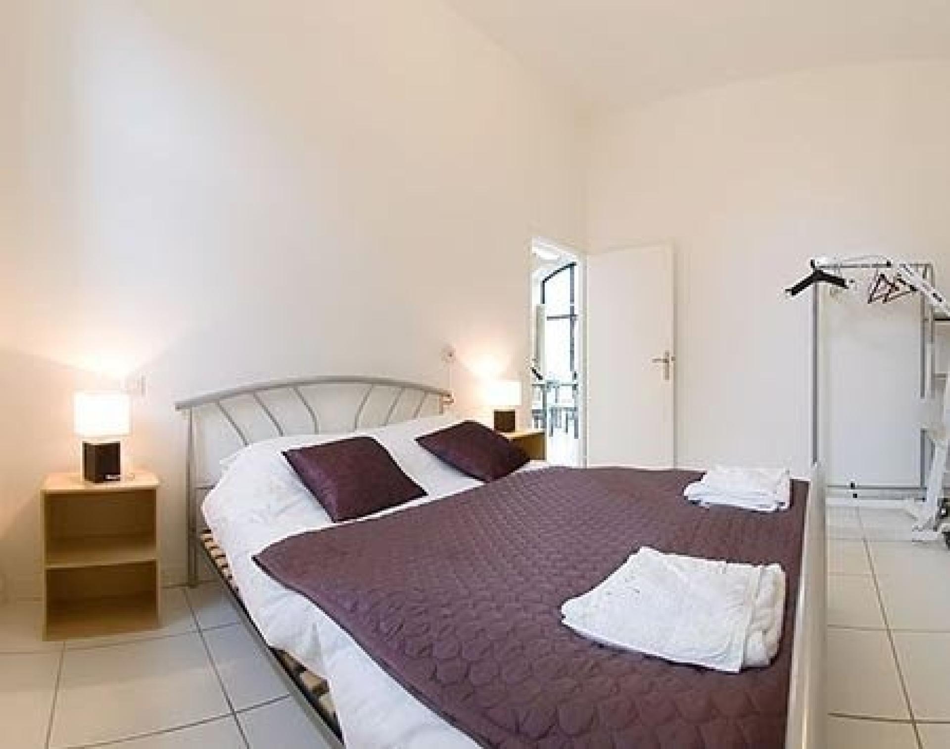 Miniature photo - 6 / 10