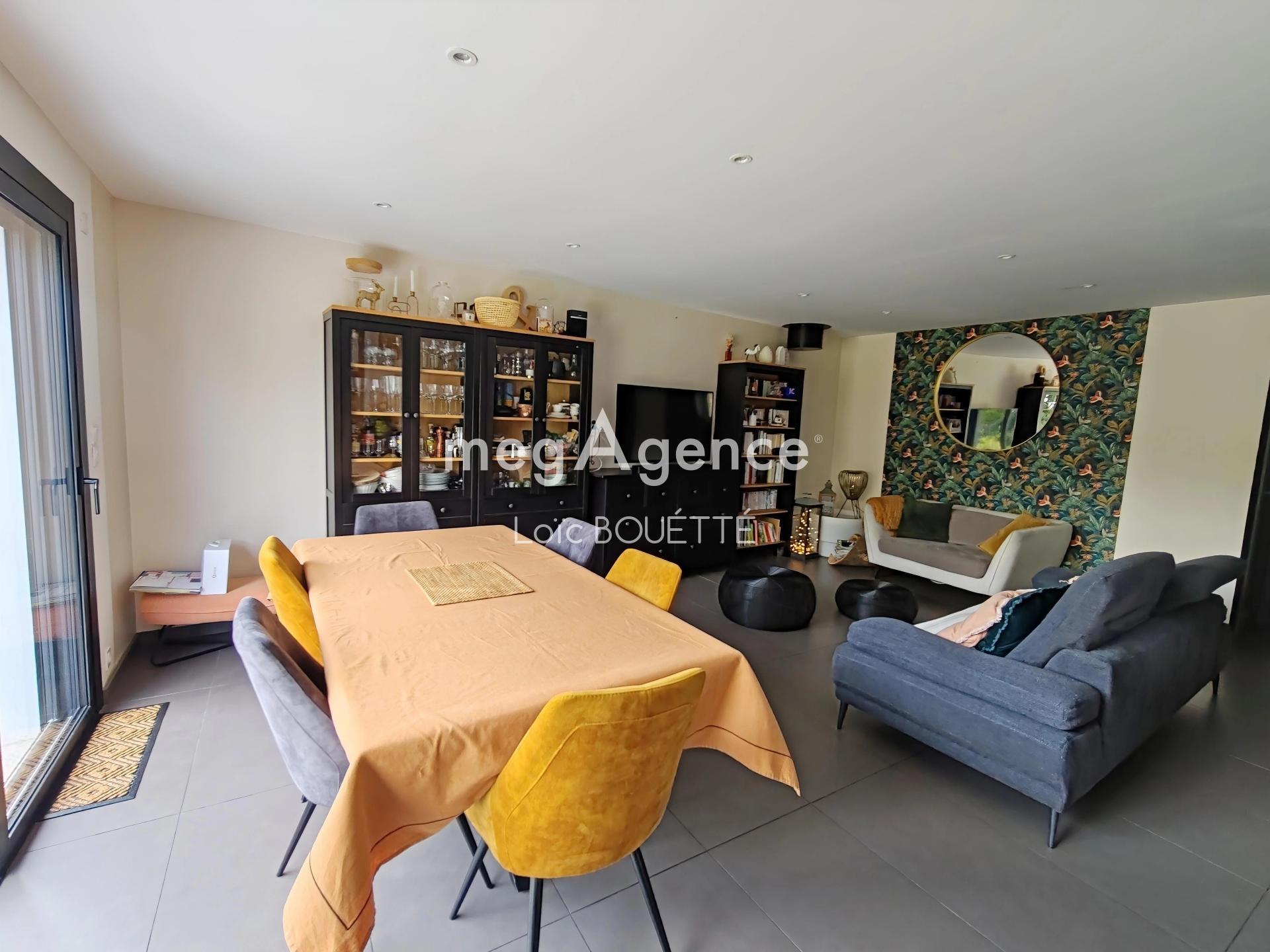 Miniature photo - 2 / 10