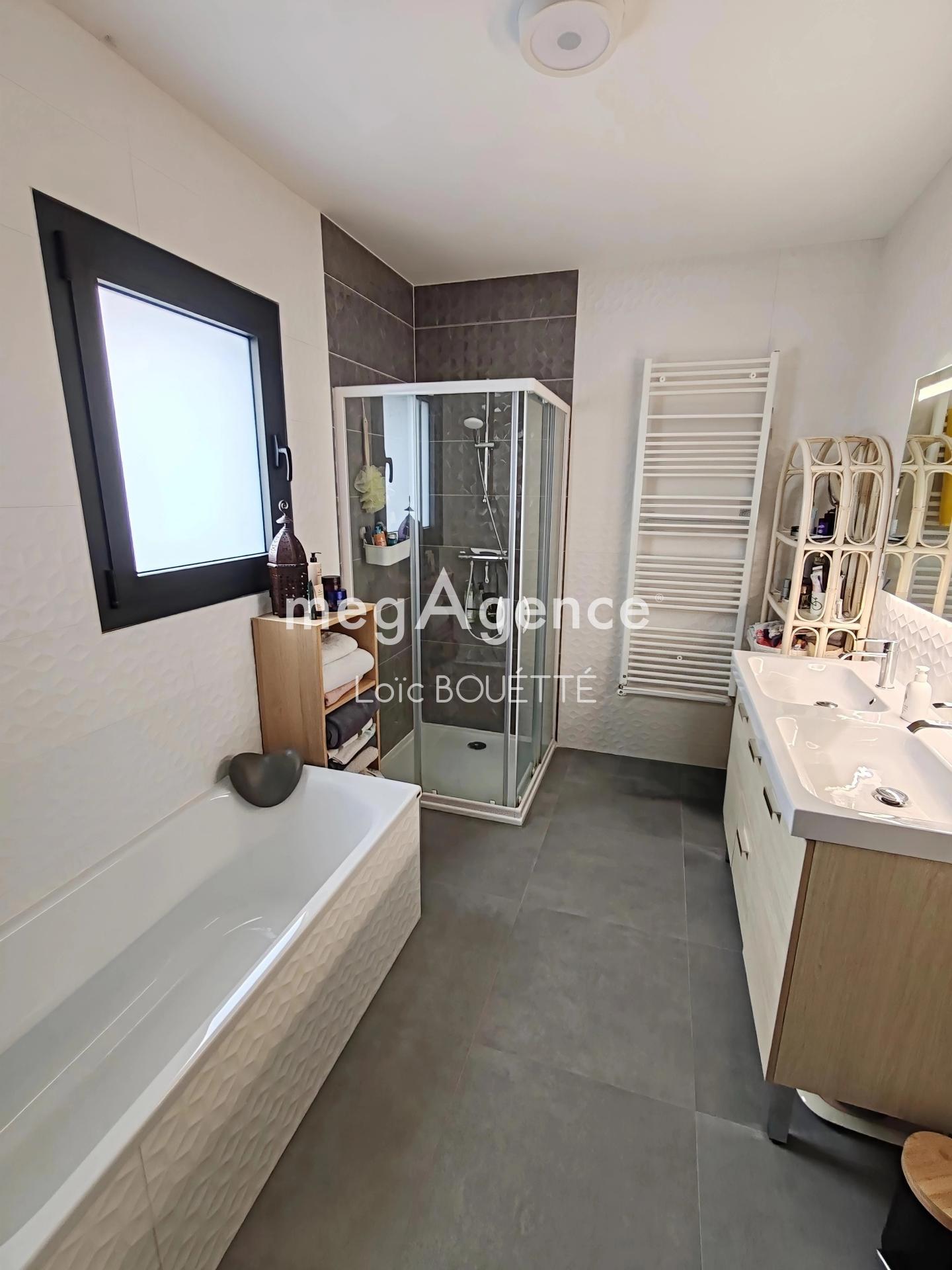 Miniature photo - 5 / 10