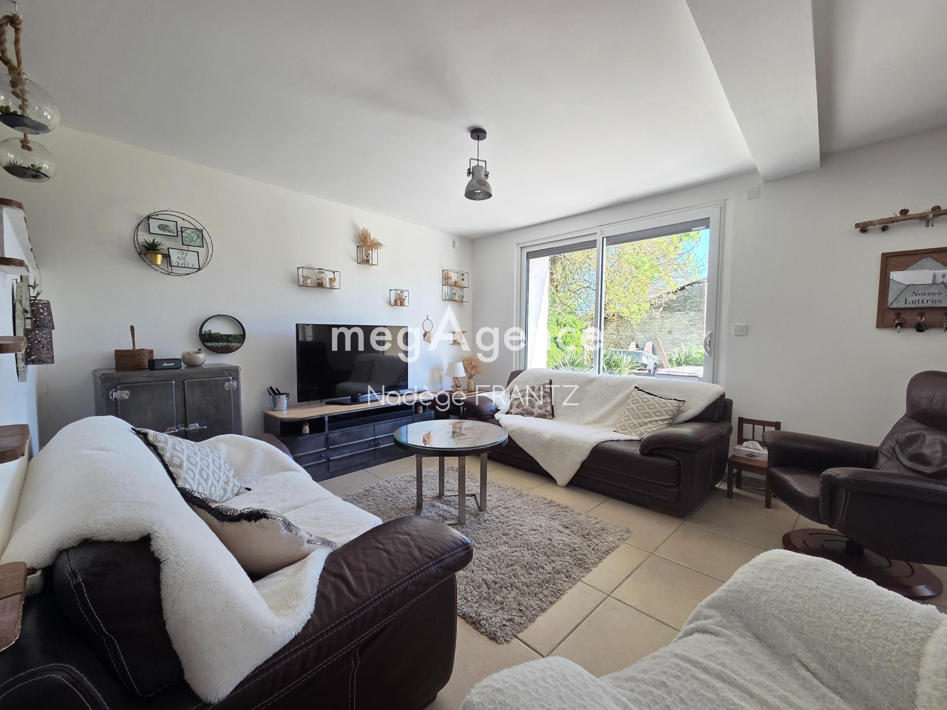 Miniature photo - 2 / 18