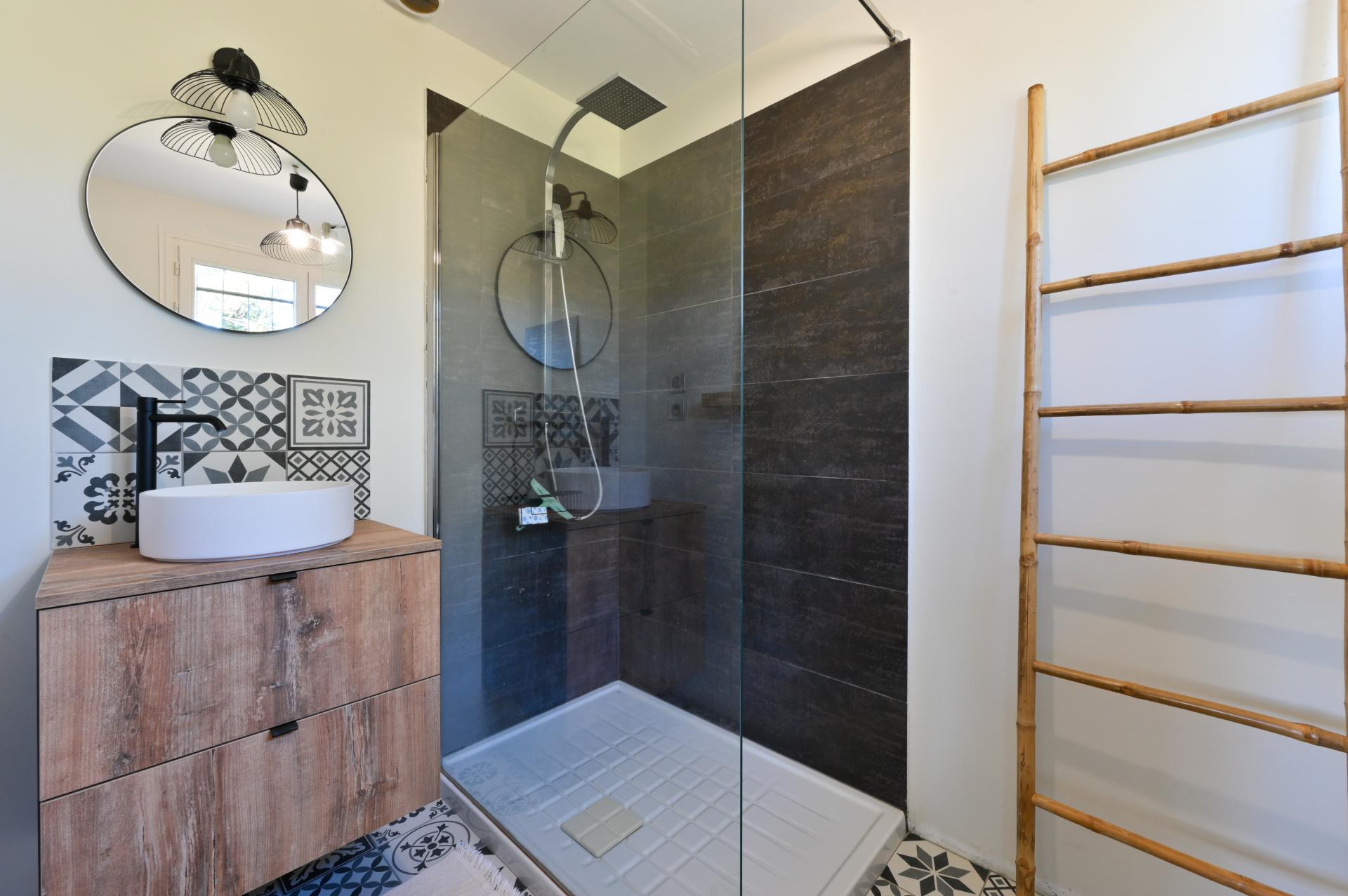 Miniature photo - 8 / 12