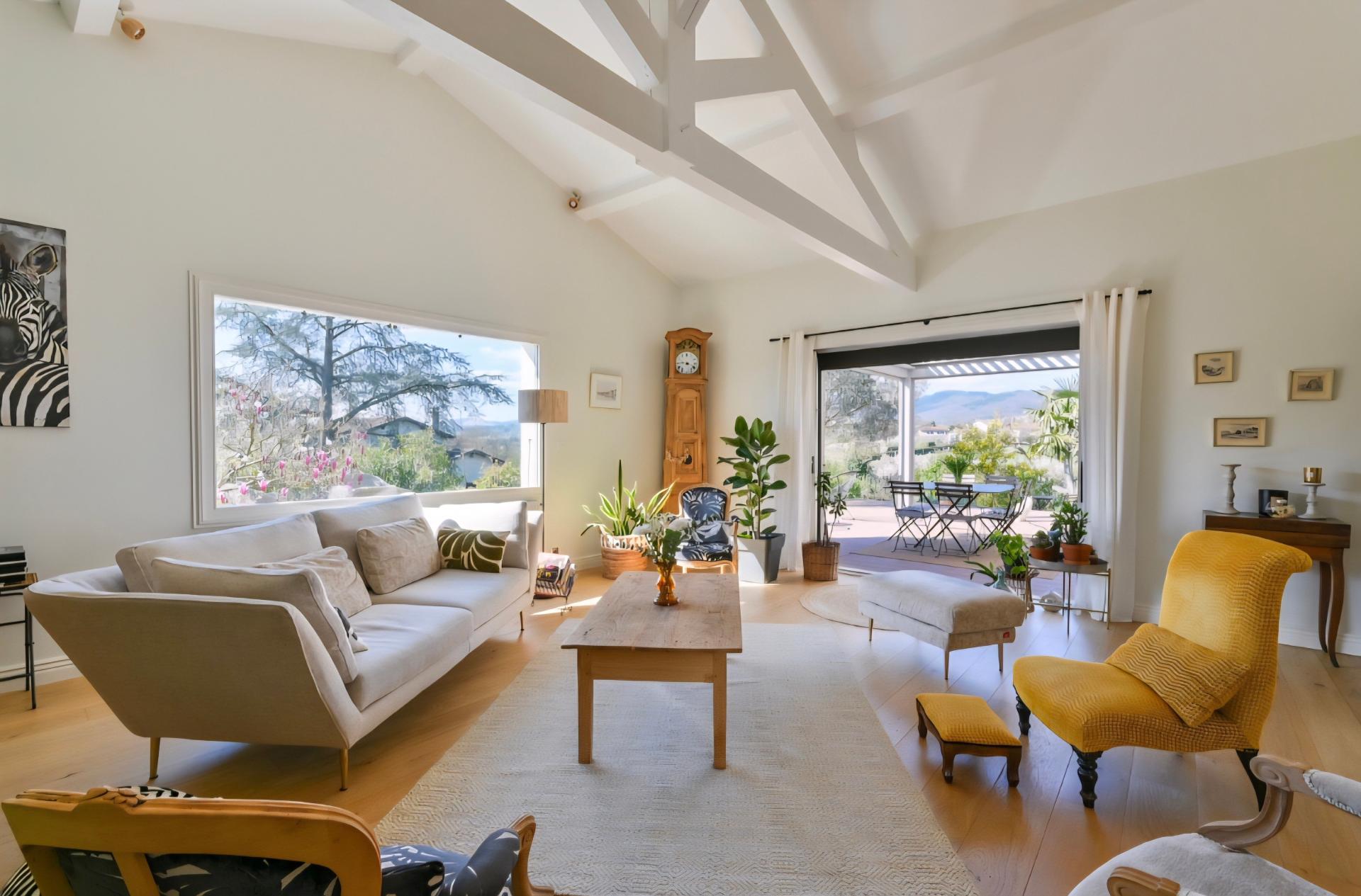 Miniature photo - 1 / 12