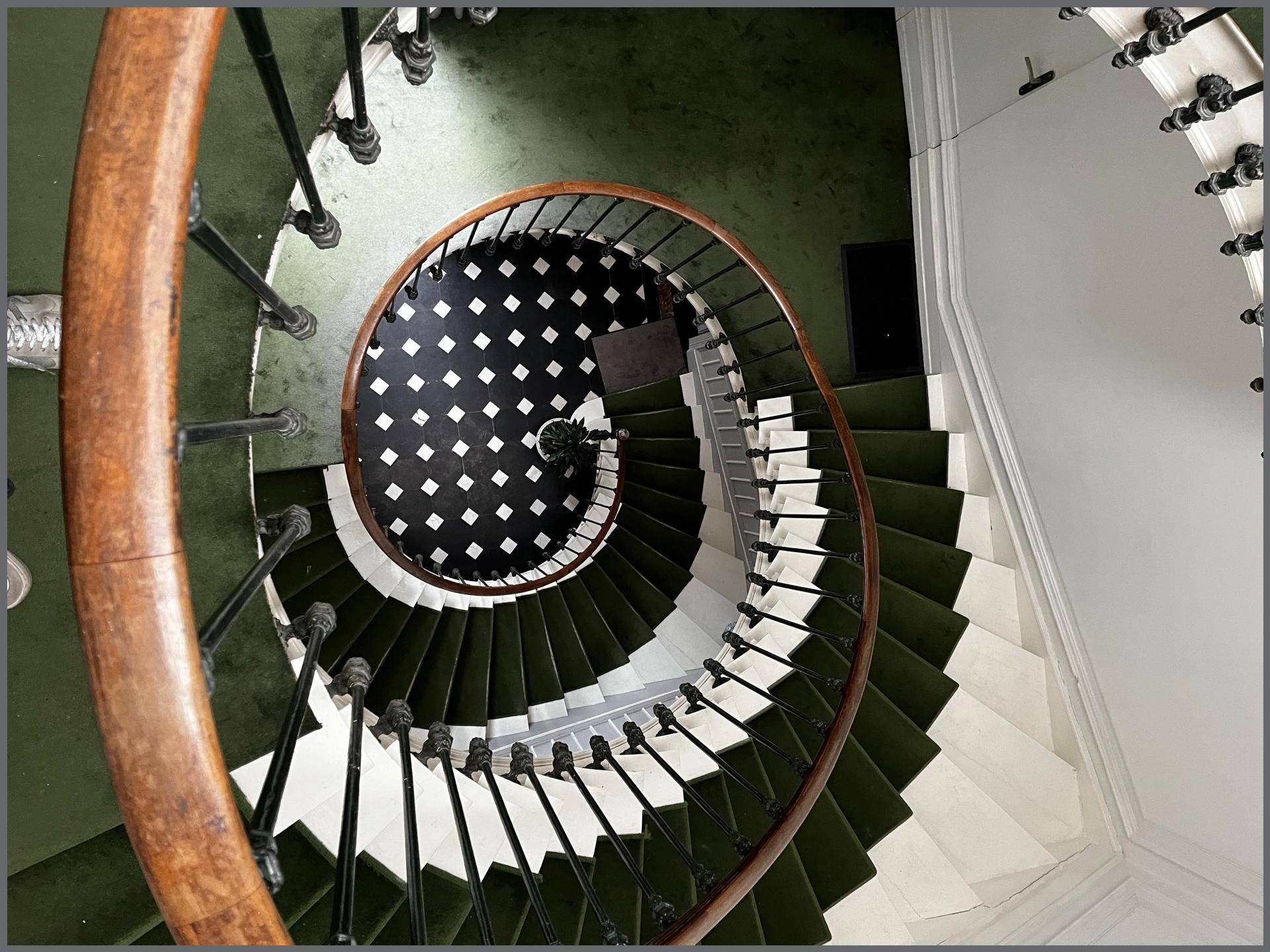 Miniature photo - 2 / 10