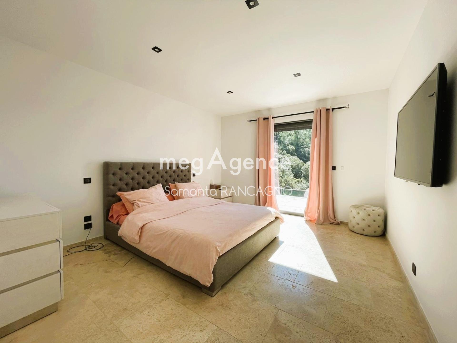 Miniature photo - 8 / 12