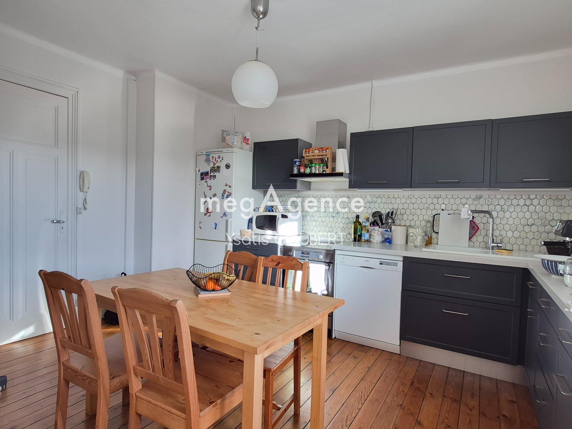 Miniature photo - 8 / 16