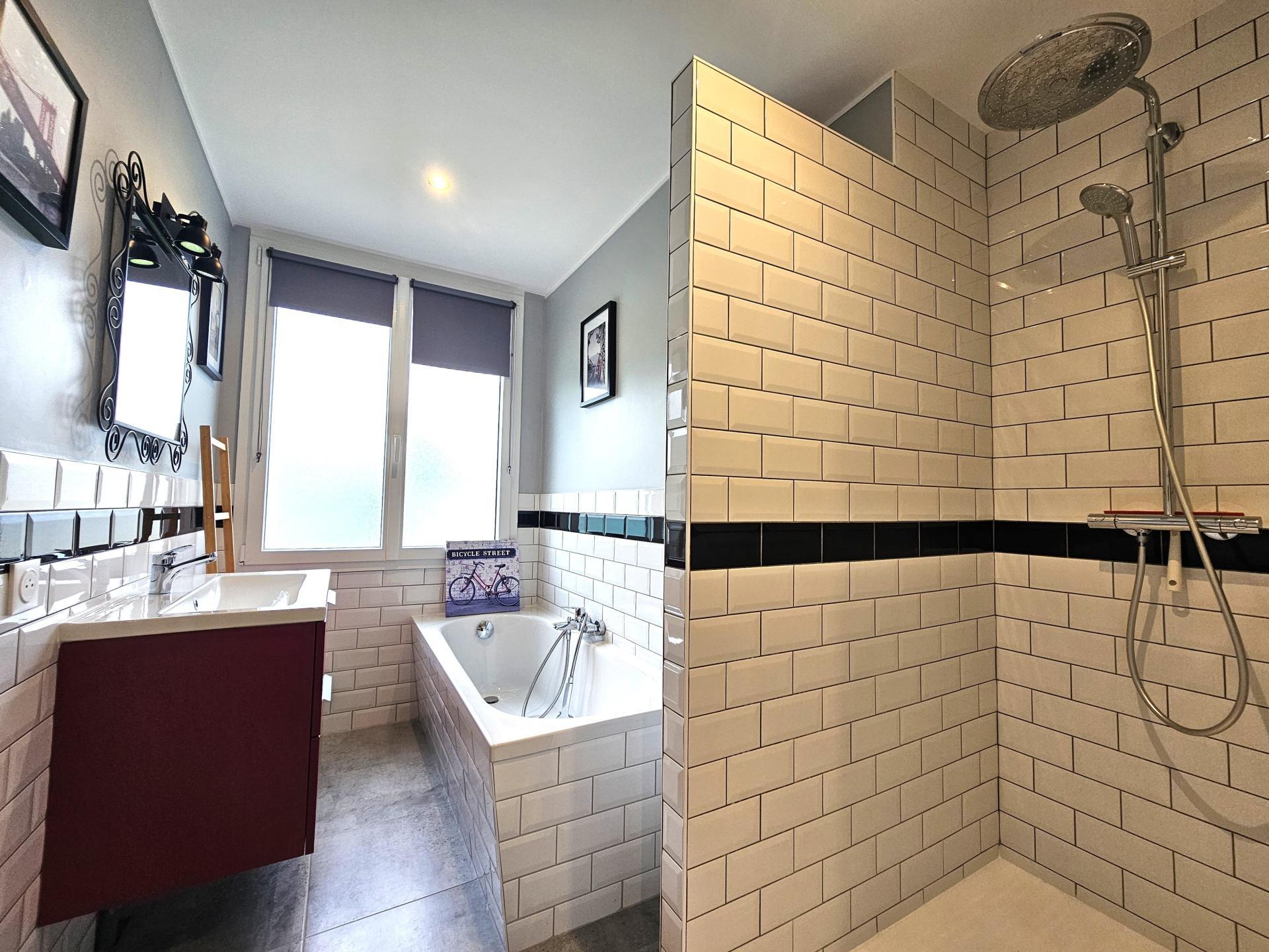 Miniature photo - 7 / 13