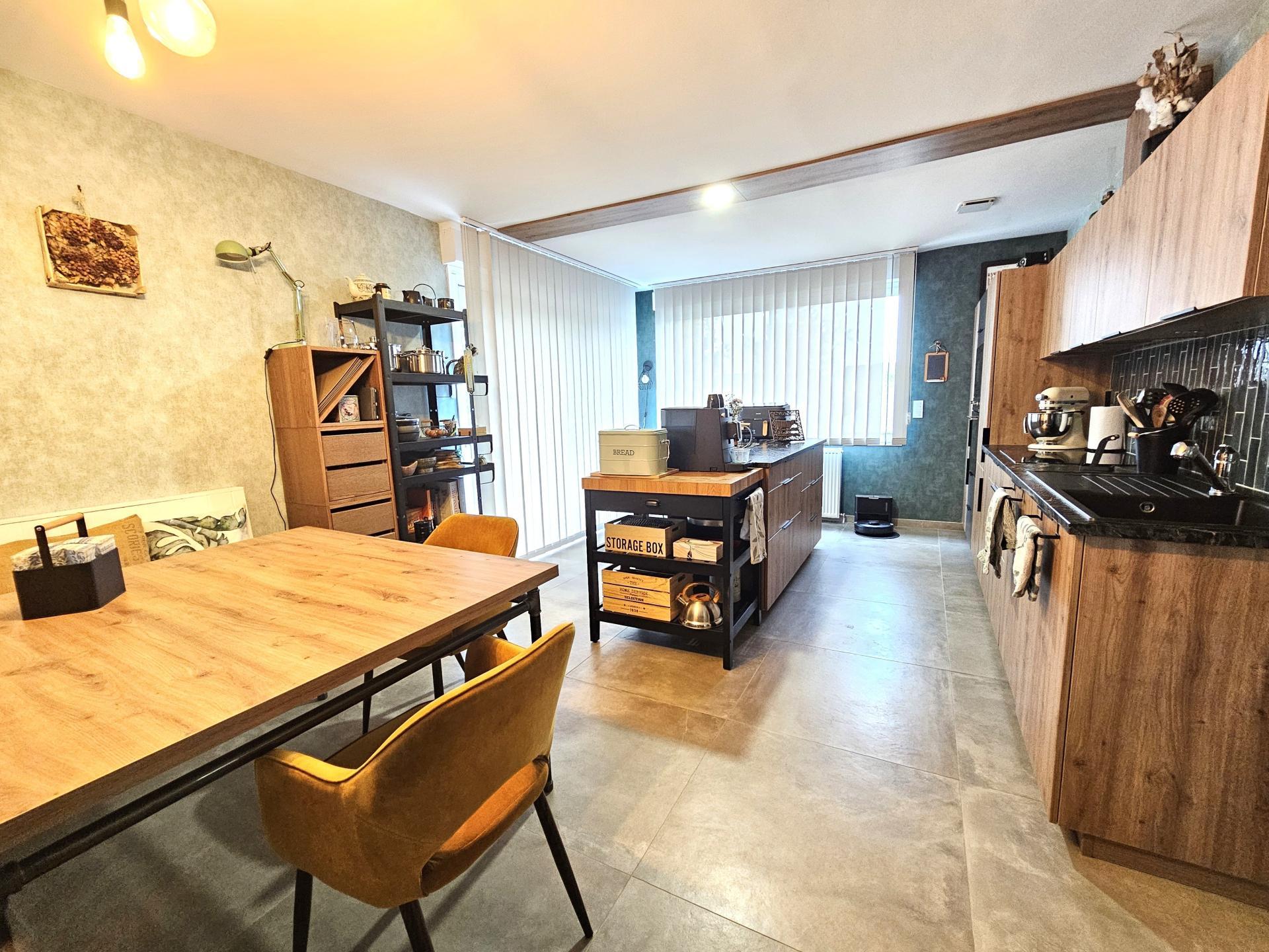 Miniature photo - 2 / 13