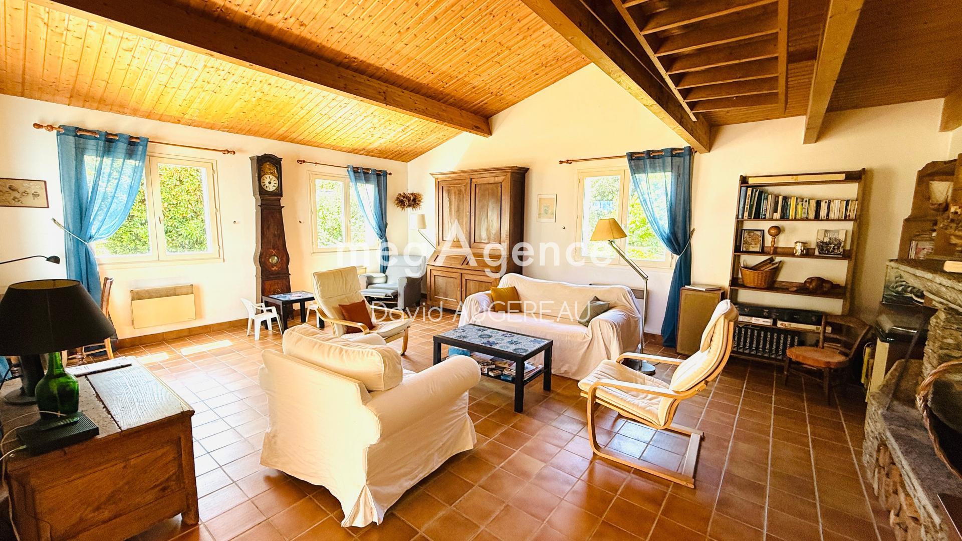 Miniature photo - 2 / 14