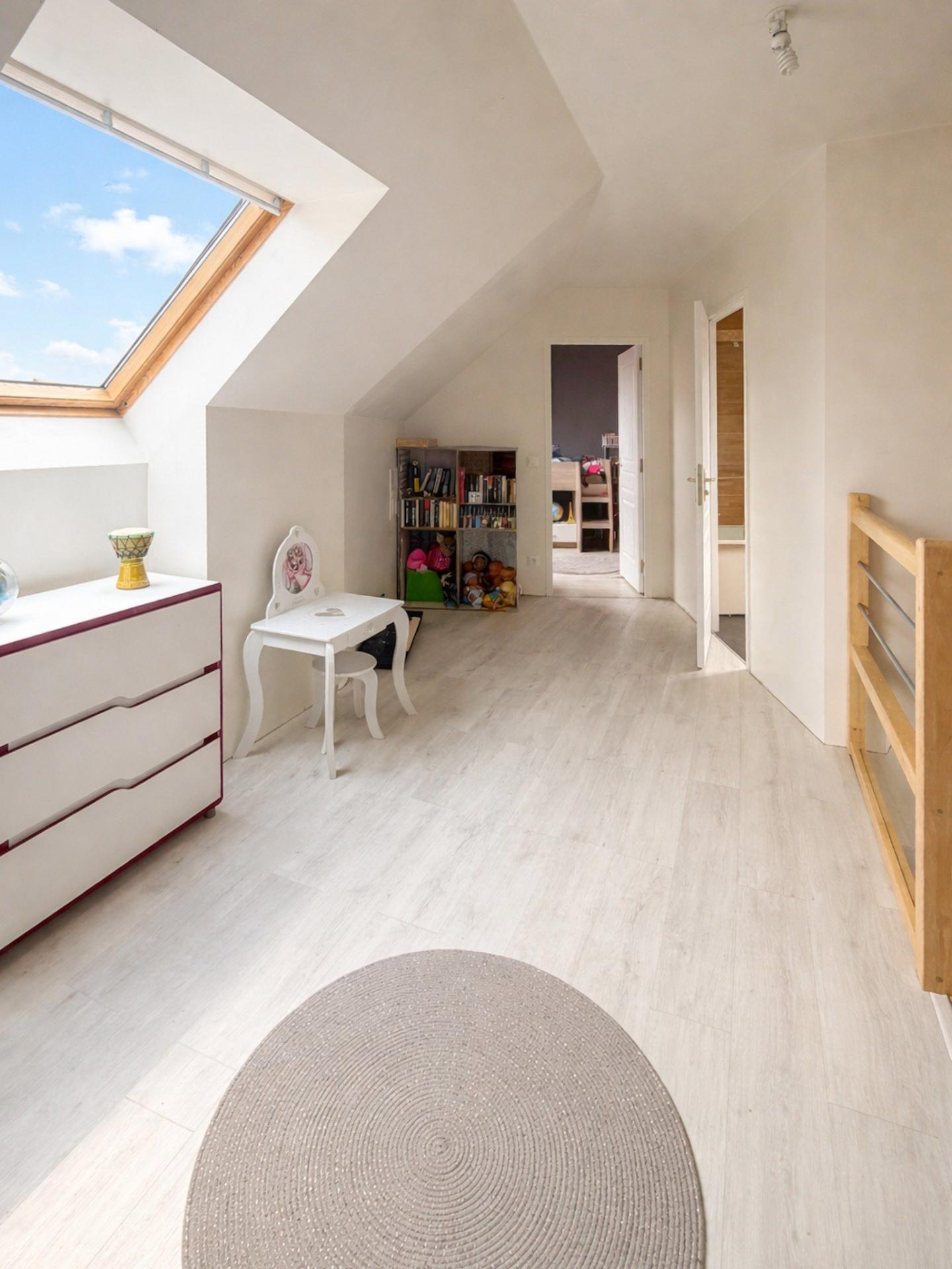 Miniature photo - 10 / 17