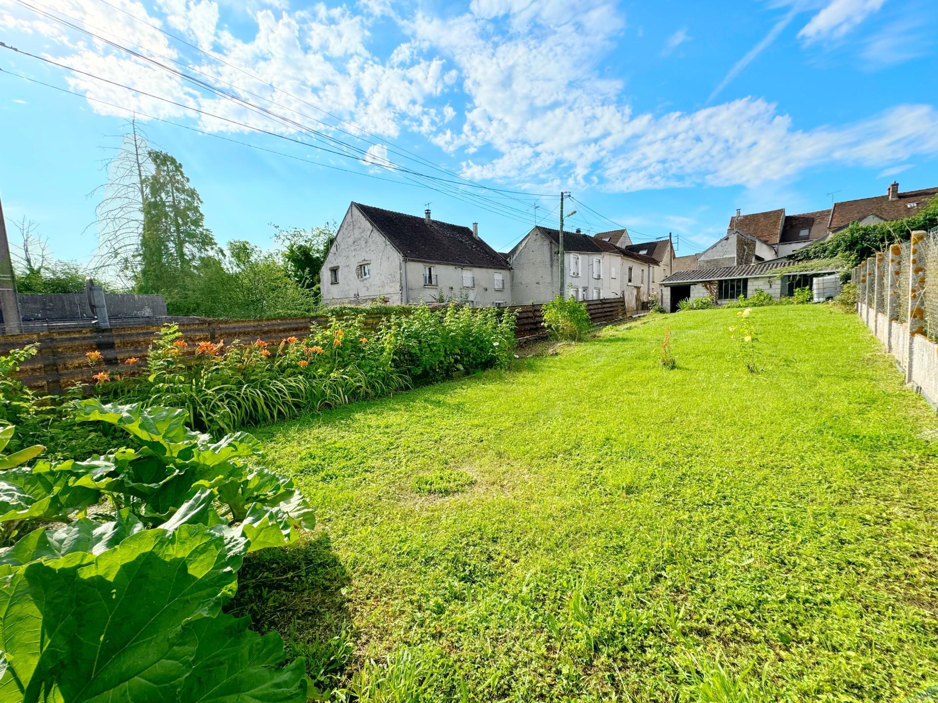 Miniature photo - 2 / 10