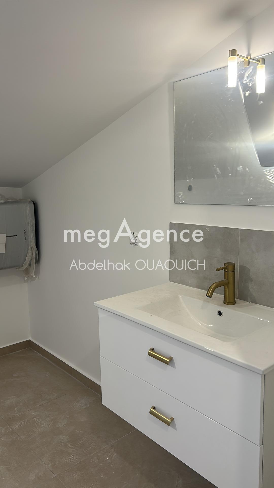 Miniature photo - 2 / 12