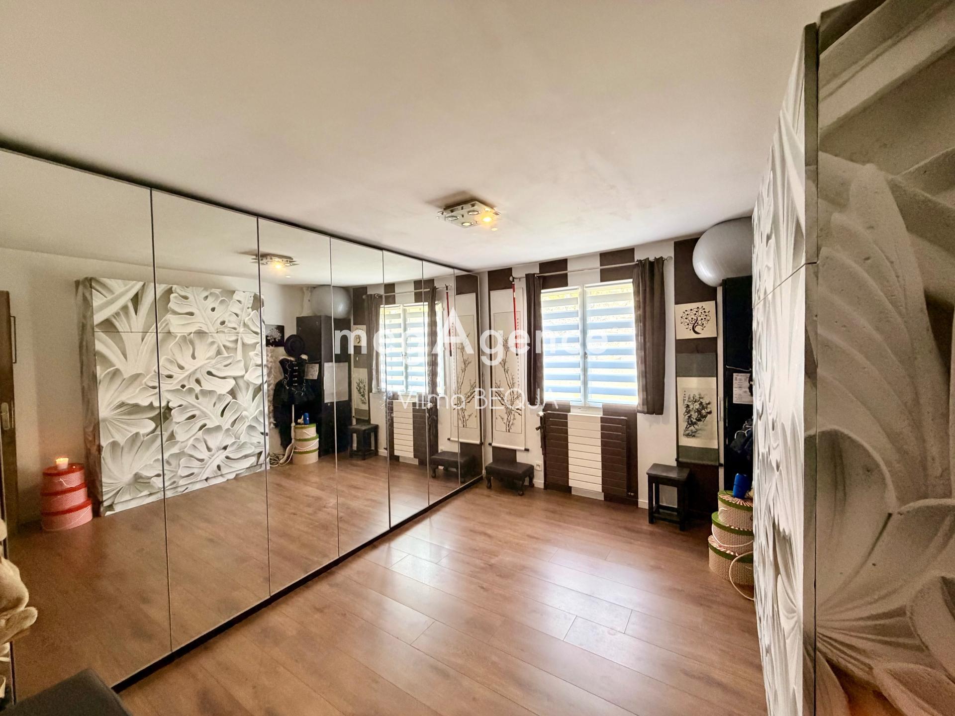 Miniature photo - 12 / 19